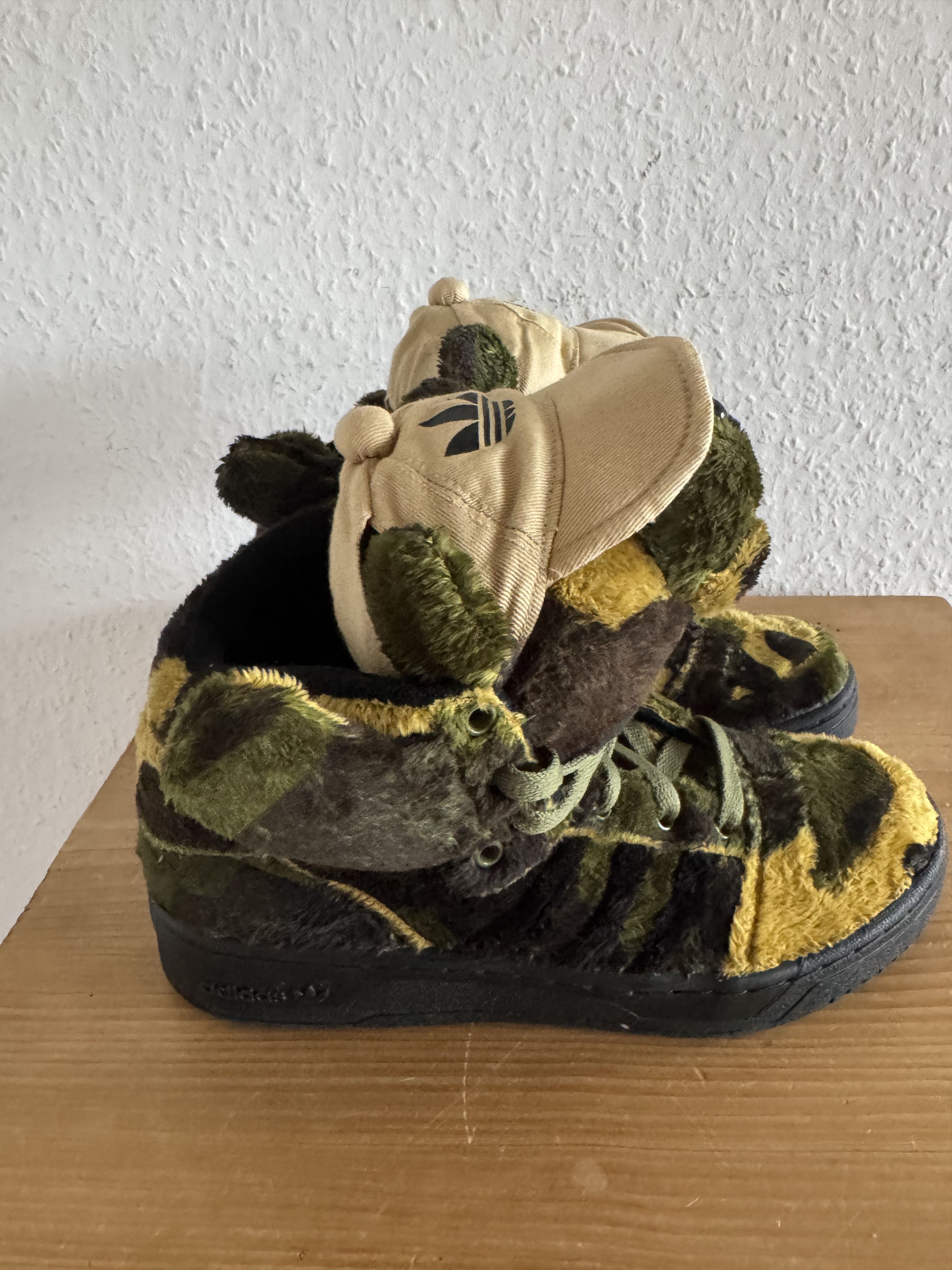 Adidas × Jeremy Scott JS Camo Teddy Bear Sneakers Size US 5 / EU 37 - 7 Thumbnail