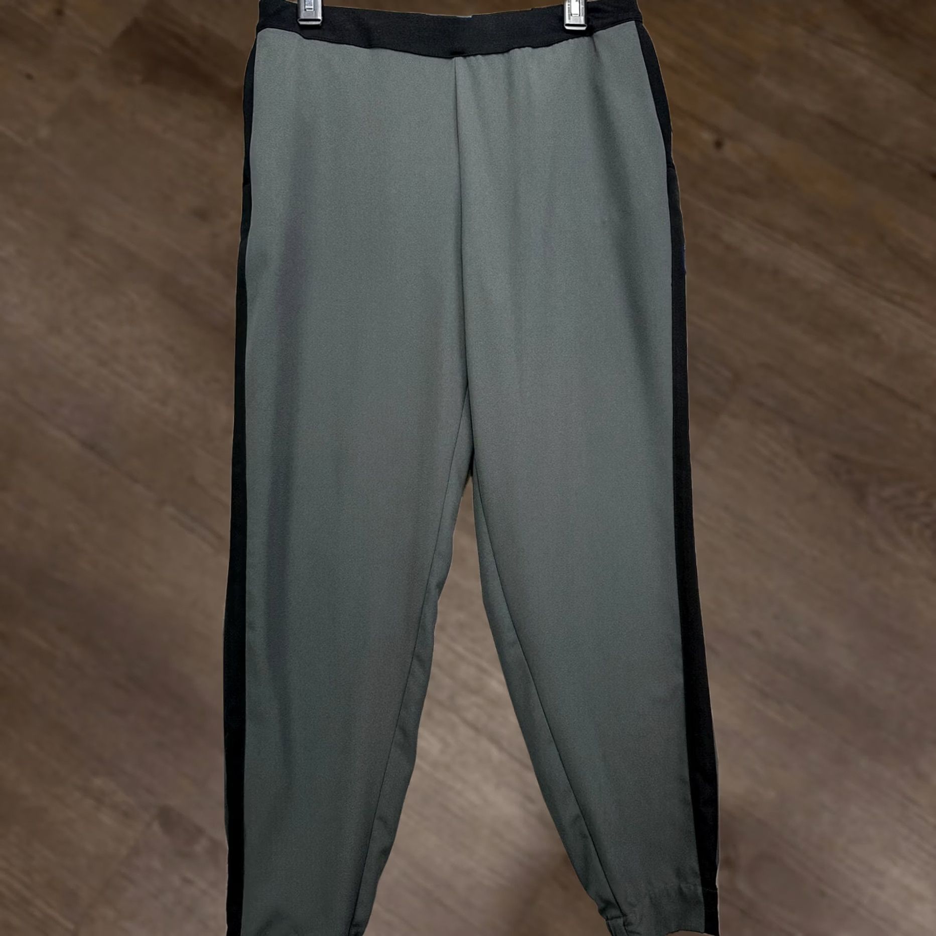Vintage Simply Vera Wang Jogger Pants Womens Medium Grey Pull On Lightweight Stretch NEW Size 32" / US 10 / IT 46 - 1 Thumbnail