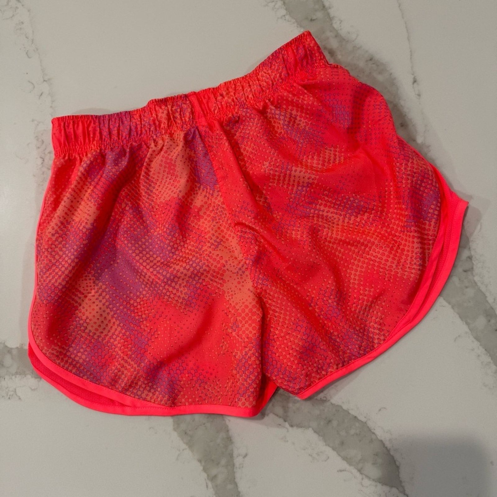 Nike Nike NWT Dri-Fit Tempo Running Shorts Women’s Small Pink Size 28" / US 6 / IT 42 - 8 Thumbnail