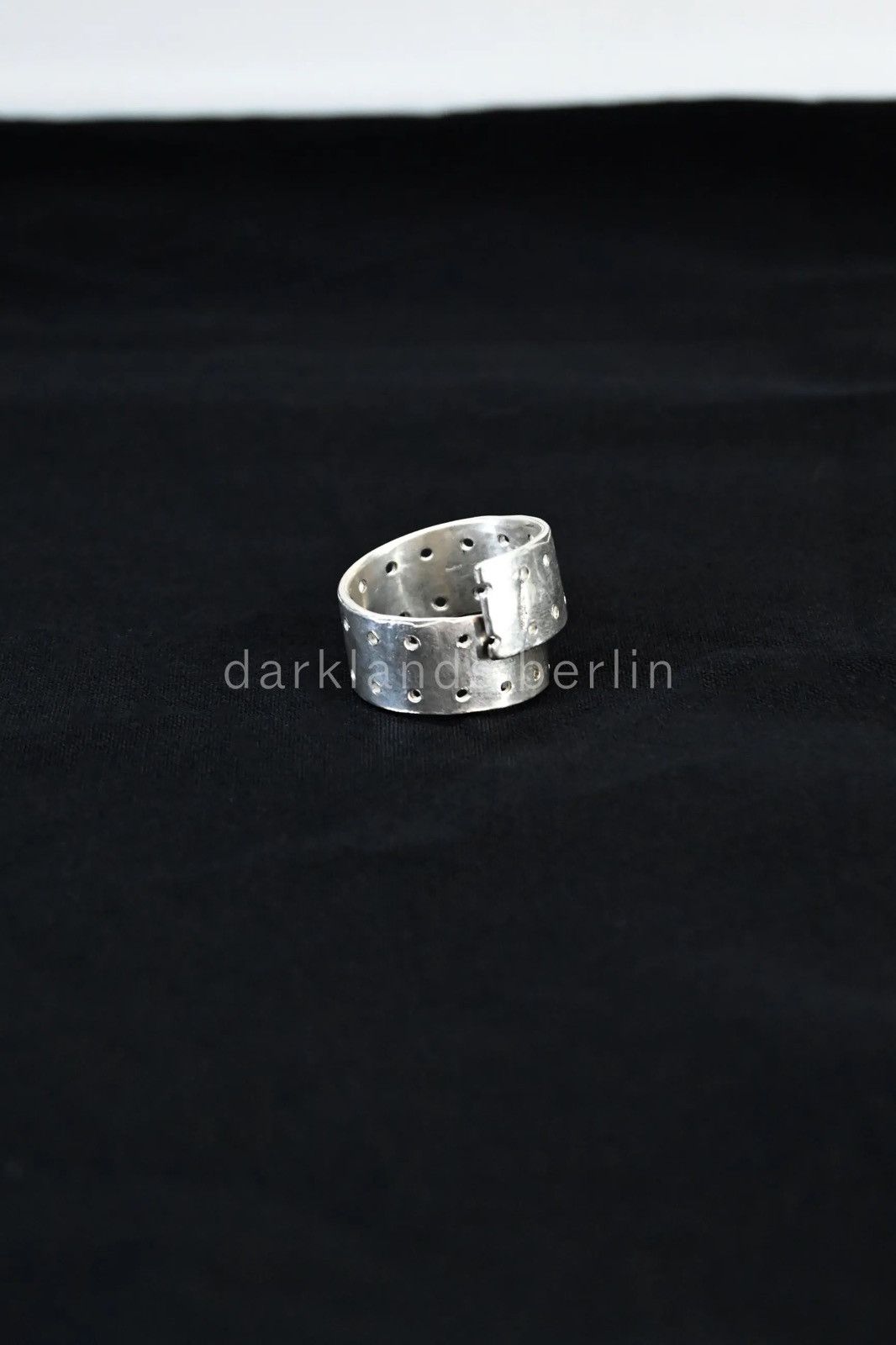 【taichi murakami】スヌード Mens apparel by Taichi Murakami | Elixir Gallery