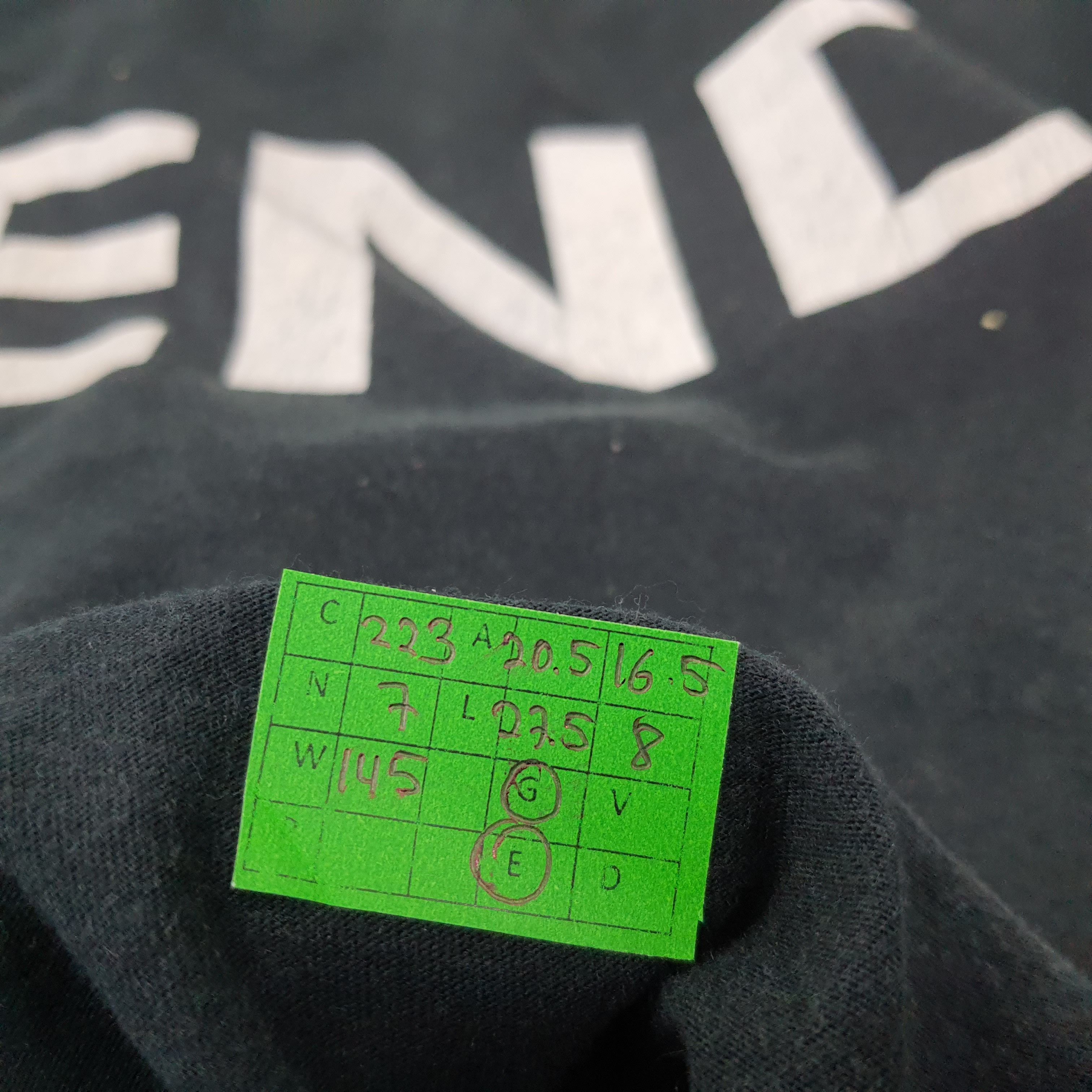 Fendi Vintage FENDI Italian Designer Brand Tshirt C223N7 Size US M / EU 48-50 / 2 - 7 Thumbnail