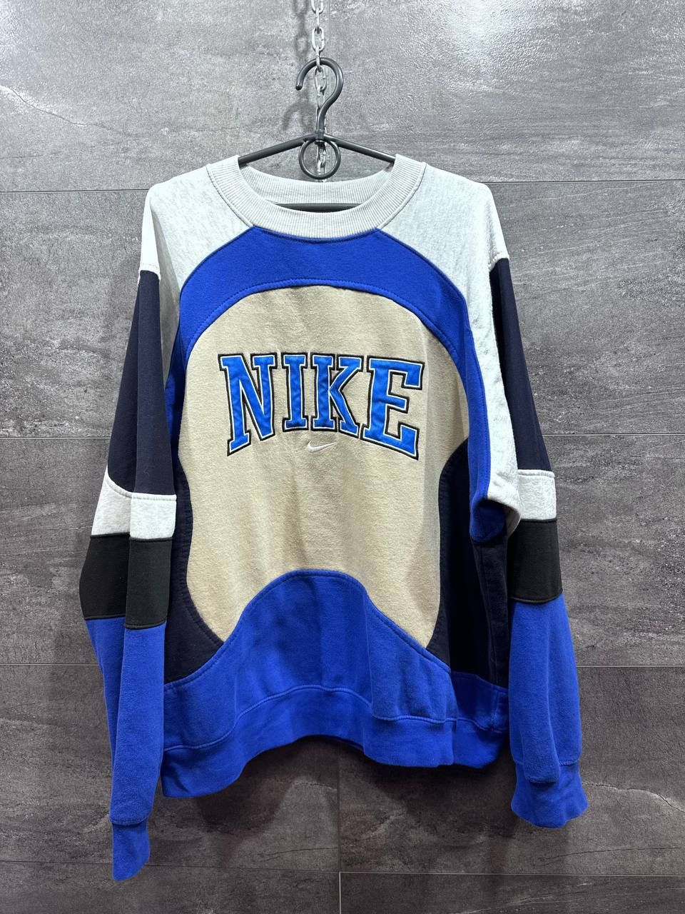 Nike Vintage 90s Nike Sweatshirt Mens Embroidered Logo Y2K Size US XL / EU 56 / 4 - 1 Thumbnail
