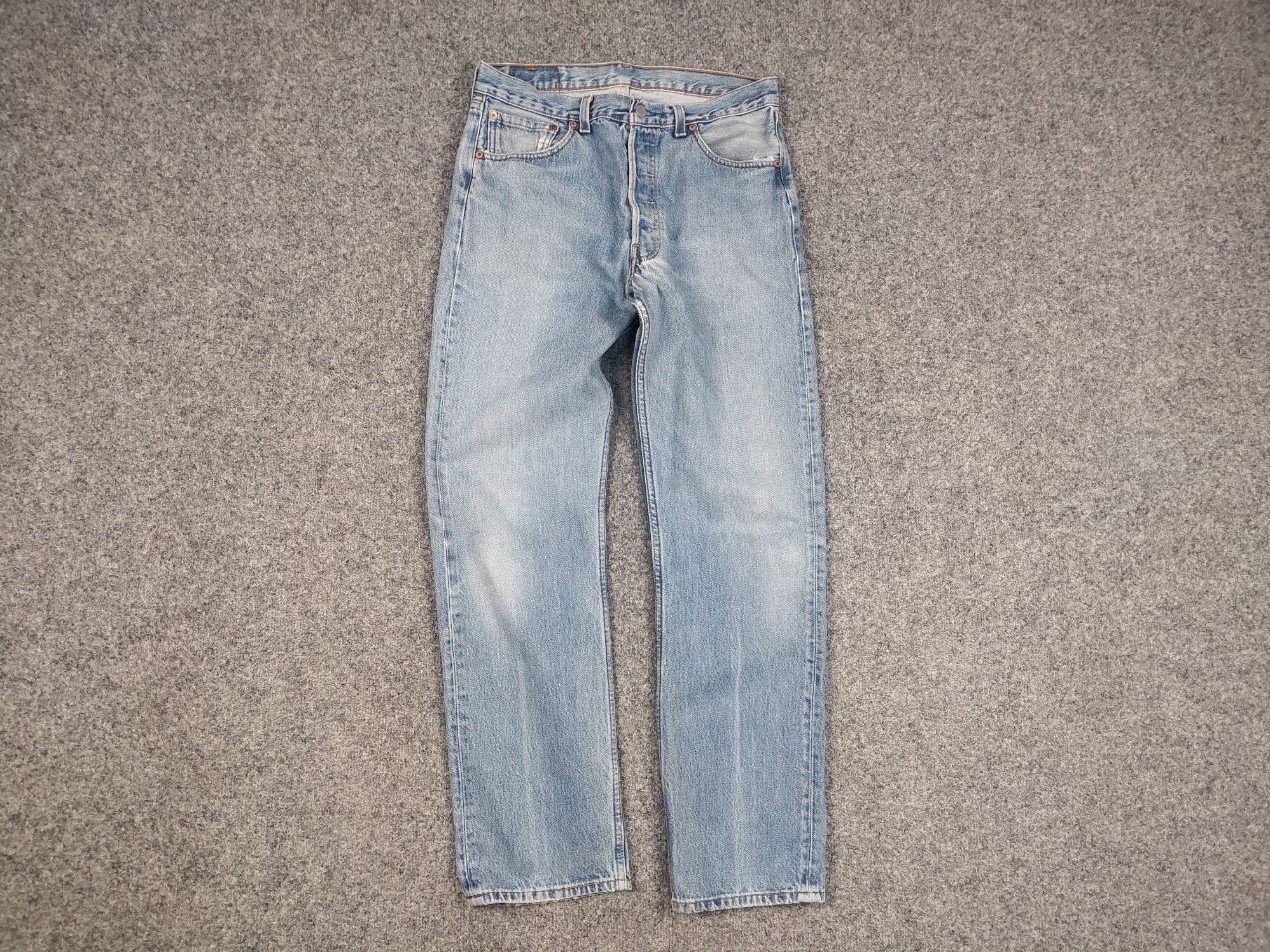 Levi's × Vintage Vintage 90's Levis 501 Made in USA Faded Blue Denim Jeans Size US 34 / EU 50 - 8 Thumbnail