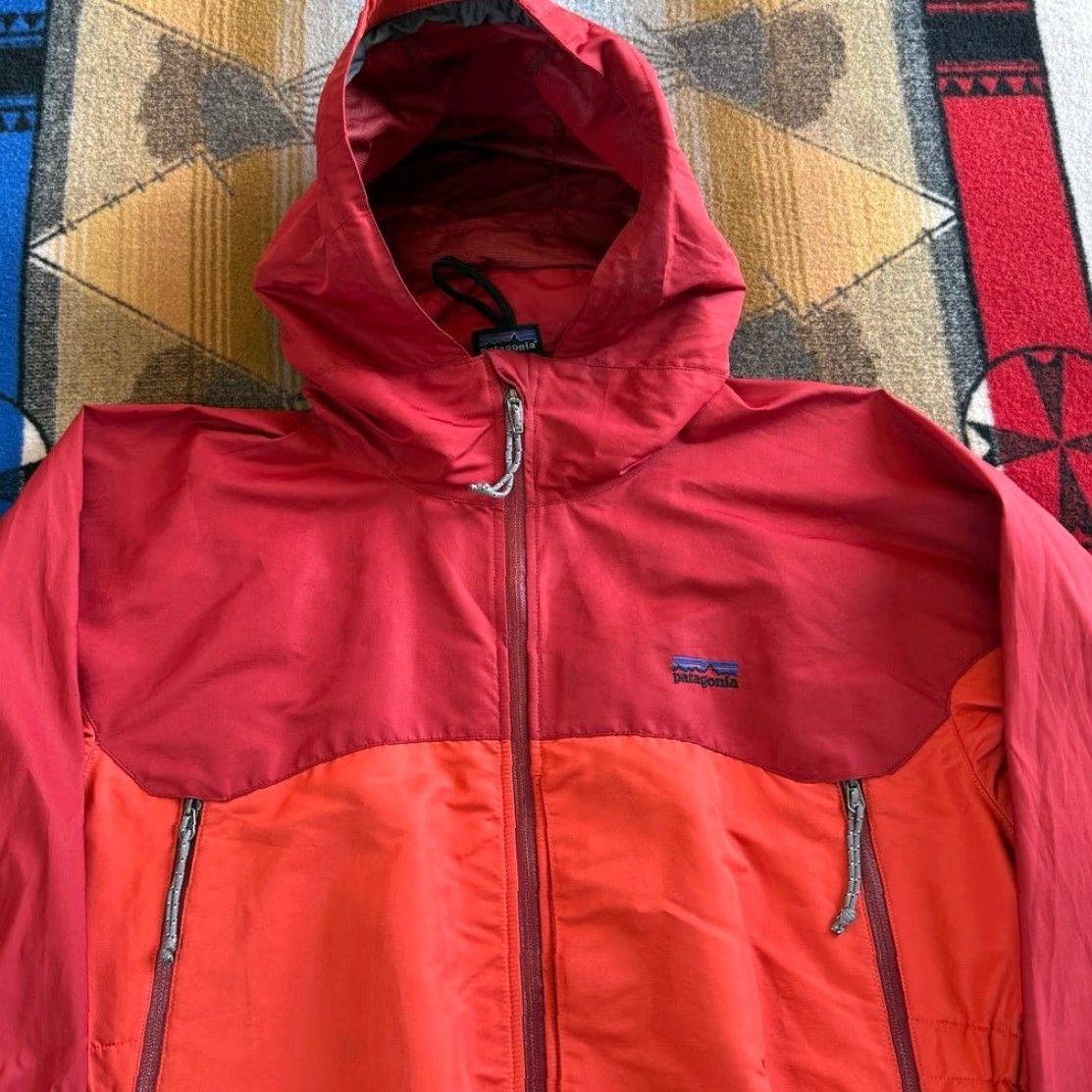 Patagonia VINTAGE Patagonia Mountain Parka Regulator Rain Jacket XL Men Red Windbreaker Zip Jacket Fall 2002 Outdoor Nature Hiking Mens Size US XL / EU 56 / 4 - 2 Thumbnail