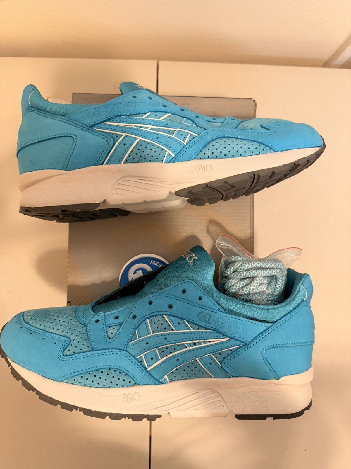 Asics × Ronnie Fieg Ronnie Fieg X Asics Gel-Lyte V Cove Size 8.5 M Size US 8.5 / EU 41-42 - 1 Thumbnail
