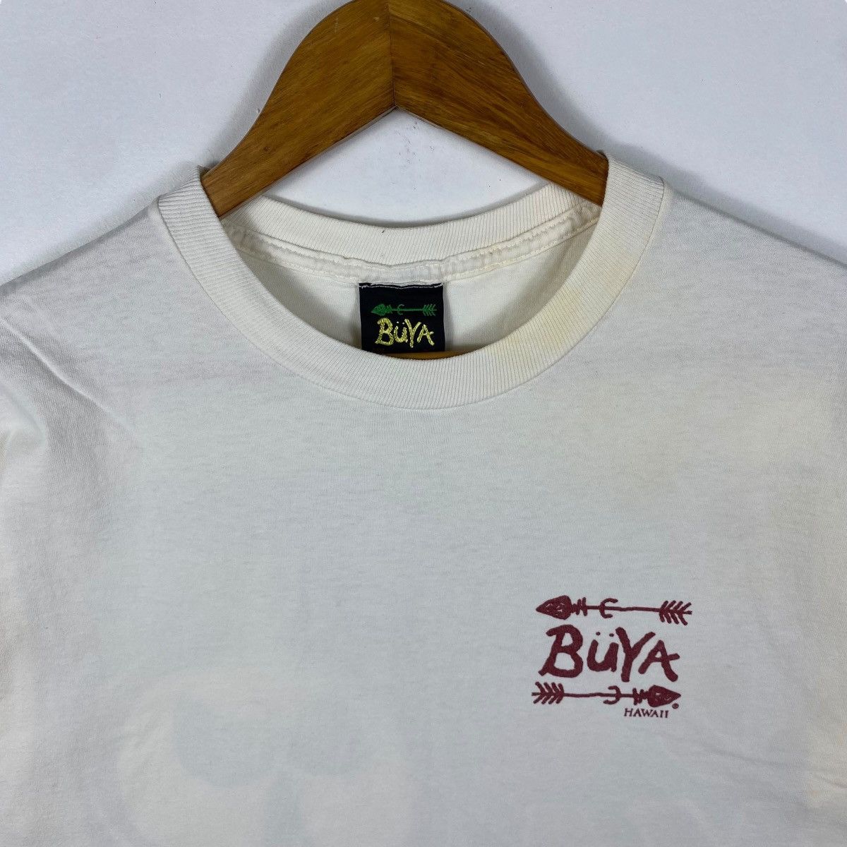 Vintage Vintage 90's BUYA Oahu Hawaii Graphic Tee Shirt Large Size Size US L / EU 52-54 / 3 - 6 Thumbnail