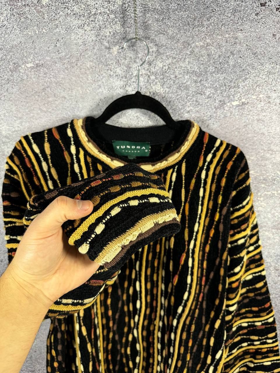 Tundra Canada Vintage Tudra Canada 3D Chunky Sweater Coogi Cosby Style Size US L / EU 52-54 / 3 - 7 Thumbnail