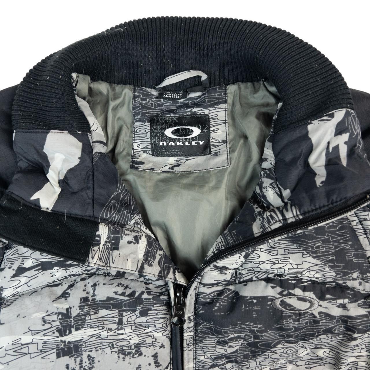 Oakley Vintage Oakley Zip Up Padded Jacket Size M Size US M / EU 48-50 / 2 - 5 Thumbnail