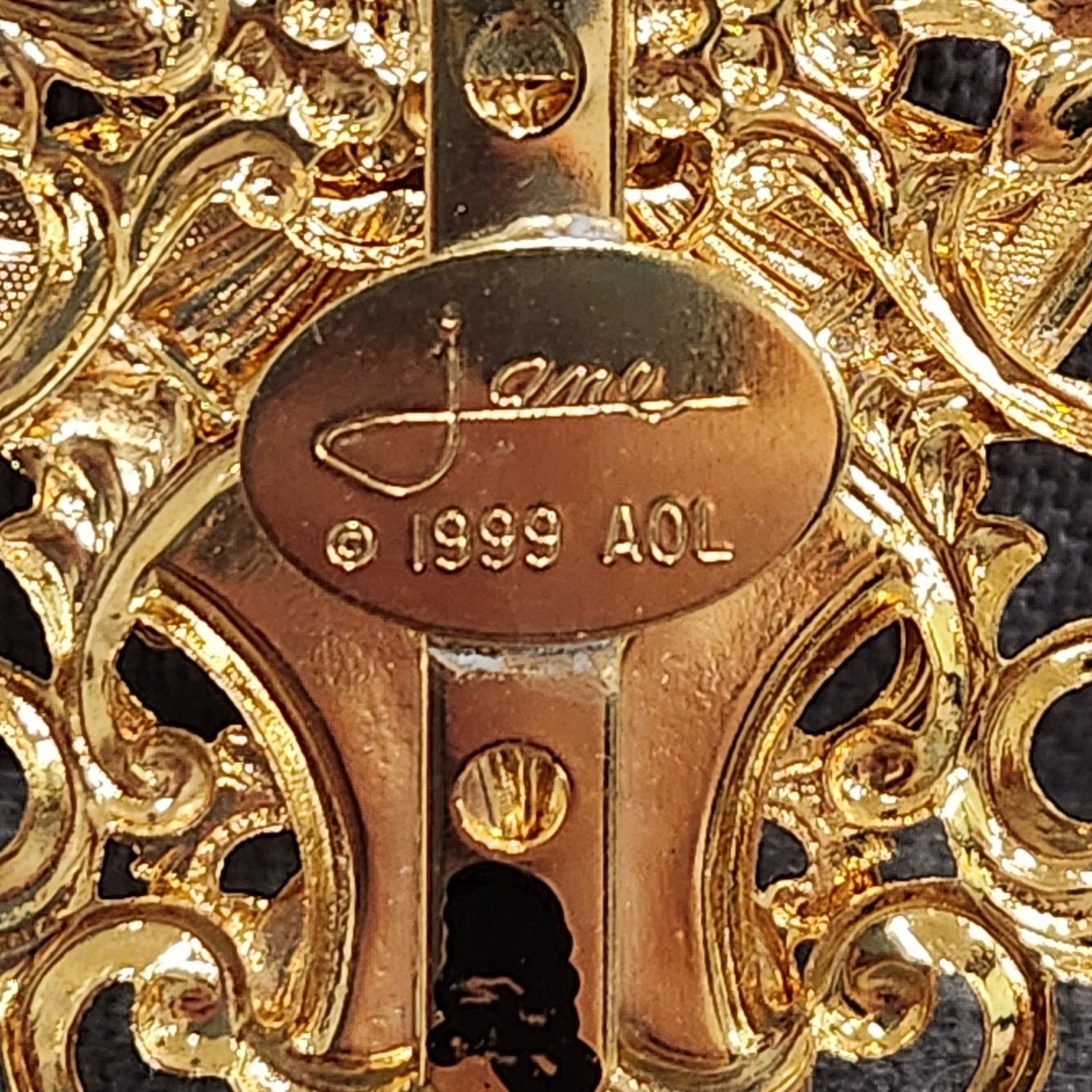 Other VTG Jane Gold Tone Rhinestone Filigree Brooch Signed 1999 Size ONE SIZE - 3 Thumbnail