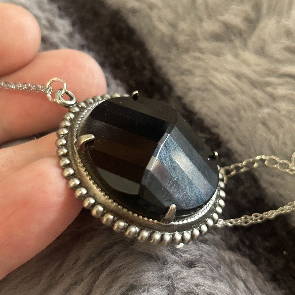 Vintage Vintage dome cut jet black glass pendant on chain necklace Size ONE SIZE - 7 Thumbnail