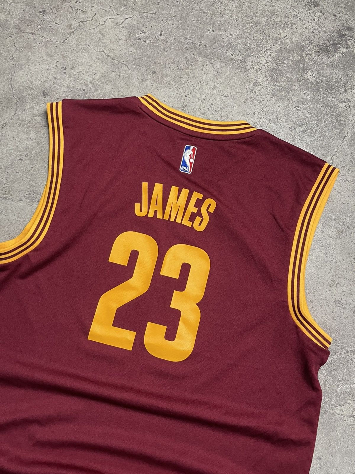 Adidas Vintage NBA Cleveland LeBron James 2016 #23 Jersey Size US M / EU 48-50 / 2 - 5 Thumbnail