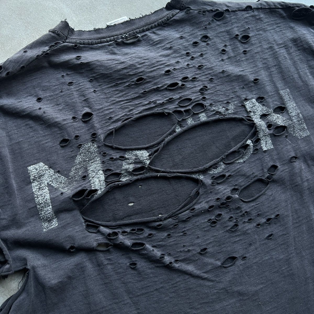 Fruit Of The Loom Distressed Marilyn Manson Tee Size US L / EU 52-54 / 3 - 8 Thumbnail