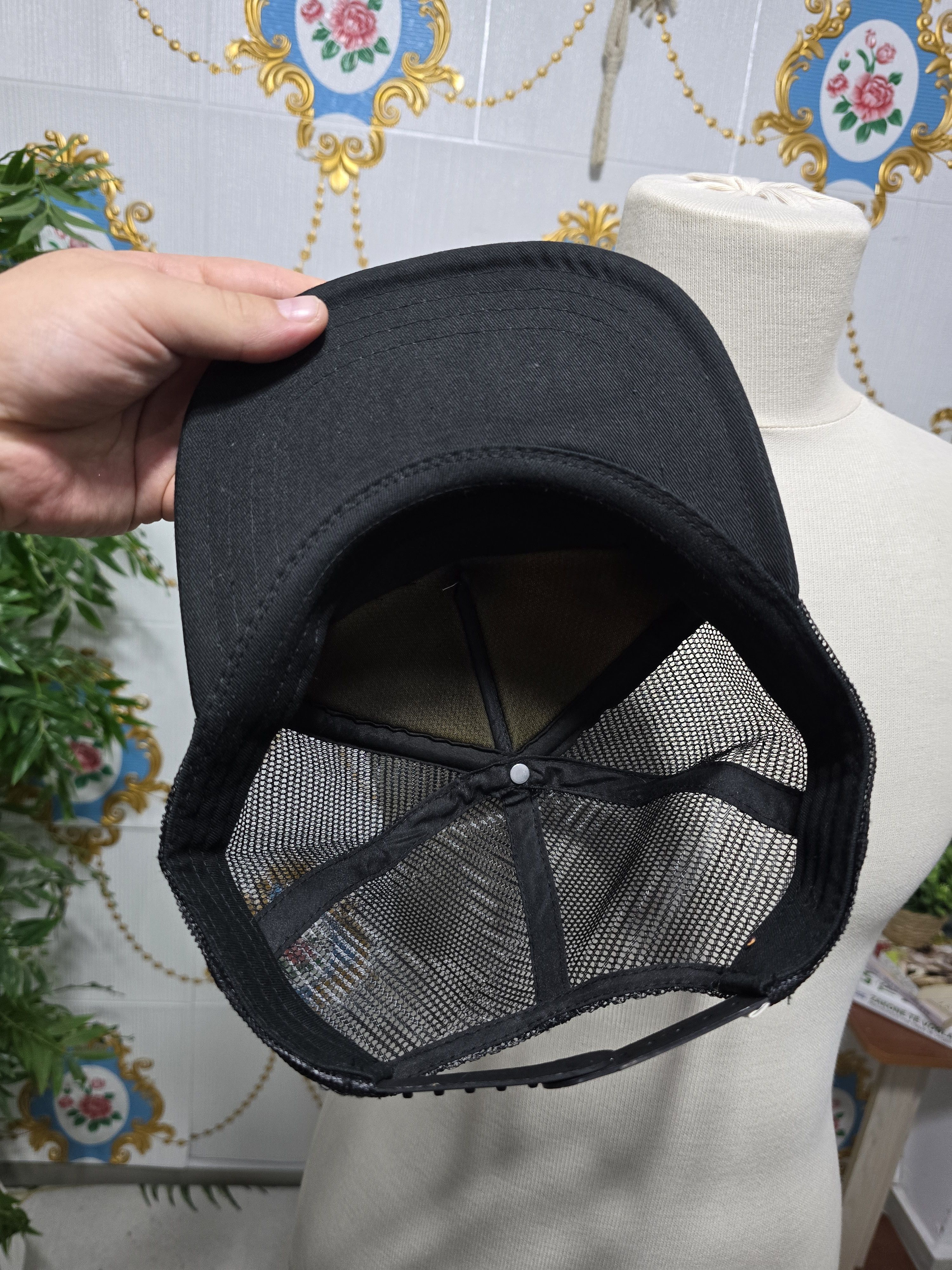 Disney × Vans Vans x Disney Minnie Mouse trucker hat .RARE. Onesize Size ONE SIZE - 13 Thumbnail