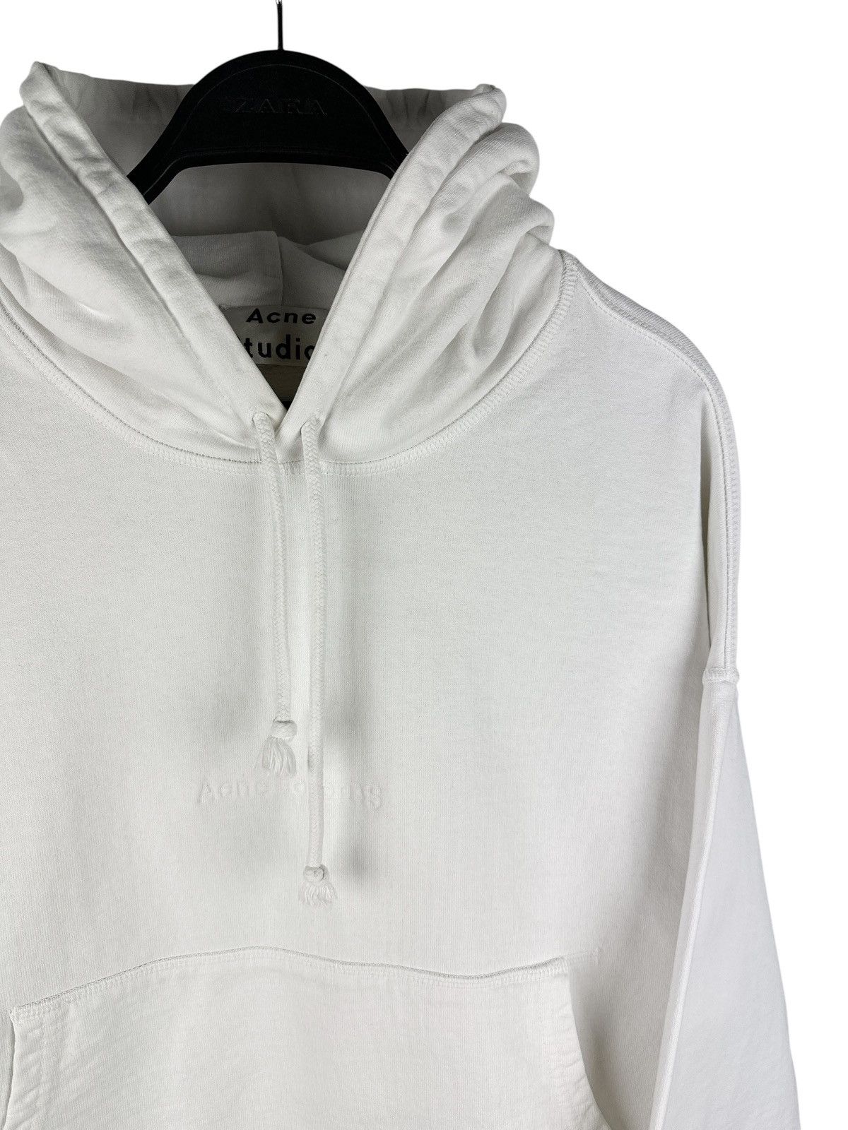 Acne Studios Acne Studios Joghy Embross Cropped Oversized Hoodie White Size XS / US 0-2 / IT 36-38 - 3 Thumbnail