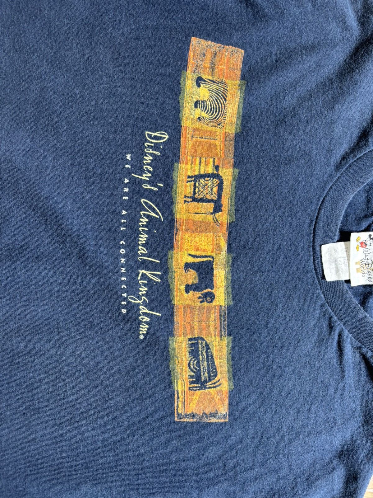 Disney Disney - Disneys Animal Kingdom Size US XL / EU 56 / 4 - 3 Thumbnail