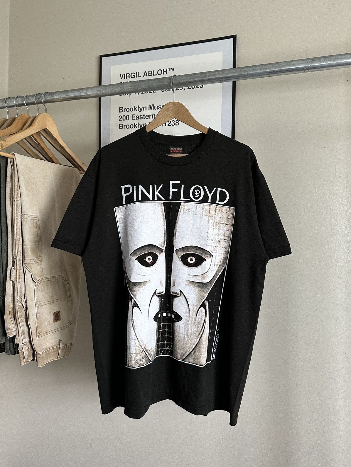 image of Vintage Pink Floyd Division Of The Bell T-Shirt (1994) in Black, Men's (Size XL)