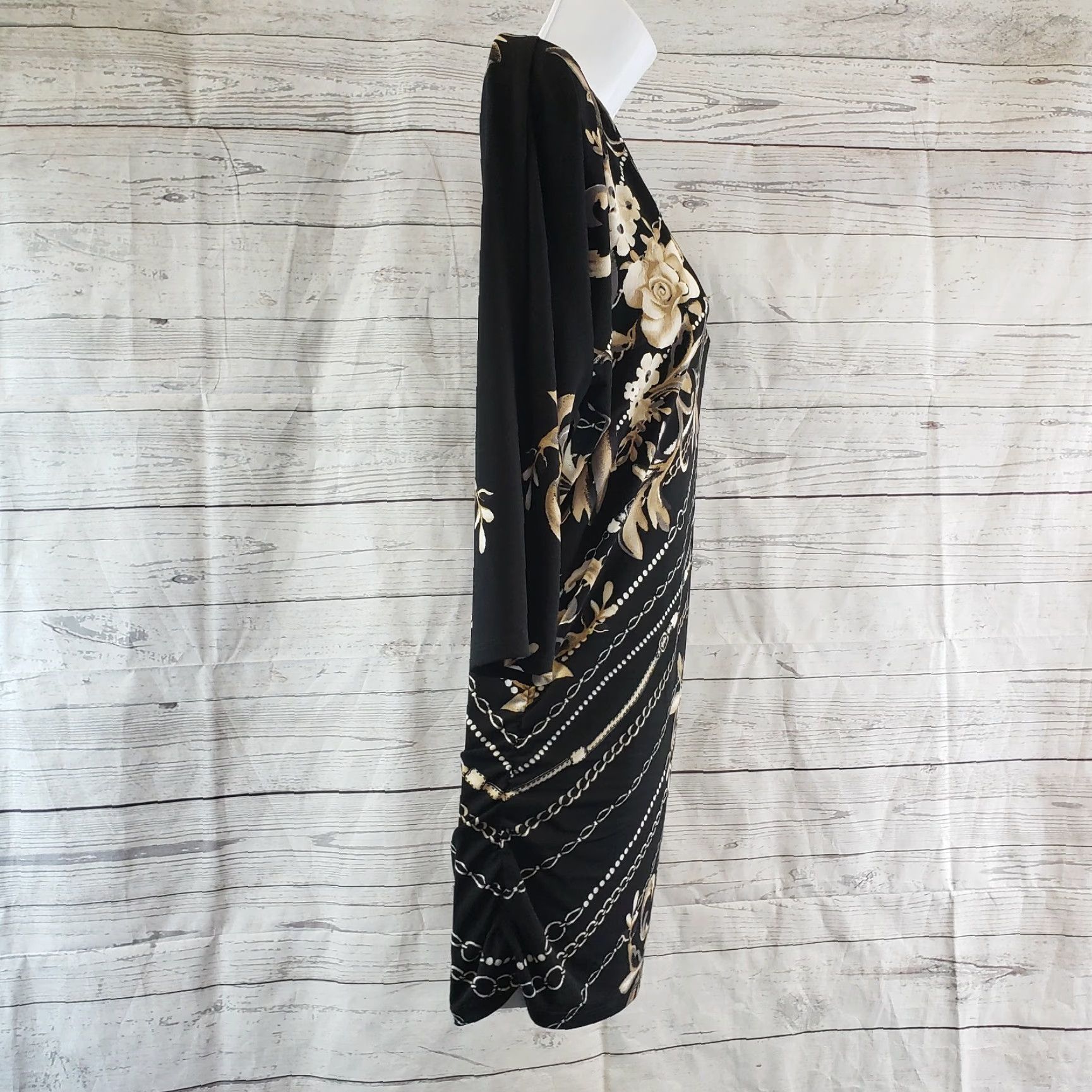 White House Black Market White House Black Market Womens Blouse Sz XS Floral Dolman Sleeve Boat Neck Top 3/4 Sleeve Black Tan Floral XS Womens Blouse Size XS / US 0-2 / IT 36-38 - 2 Thumbnail
