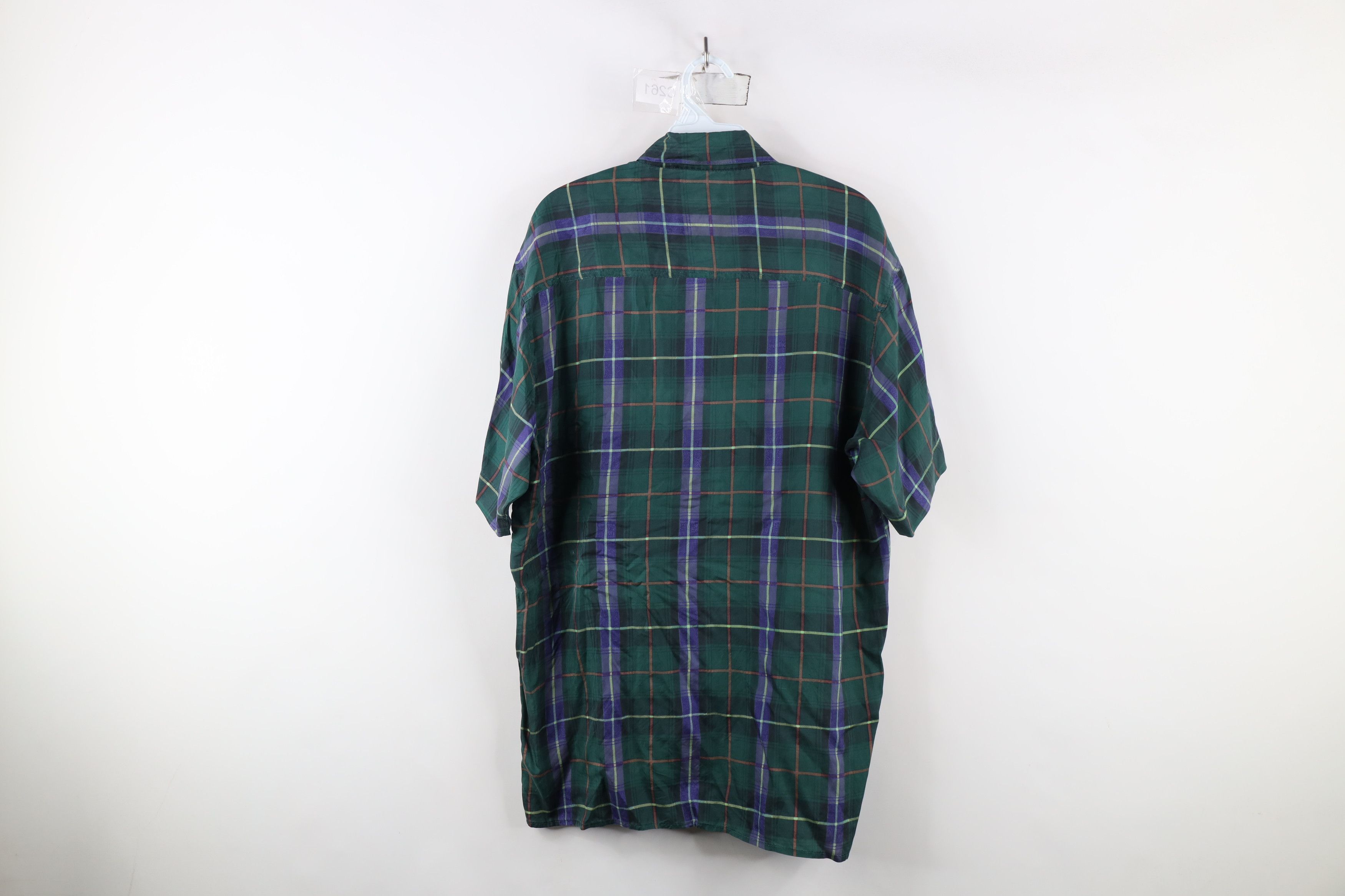 Vintage Vintage 90s Streetwear Fit Silk Collared Button Shirt Plaid Size US S / EU 44-46 / 1 - 10 Thumbnail
