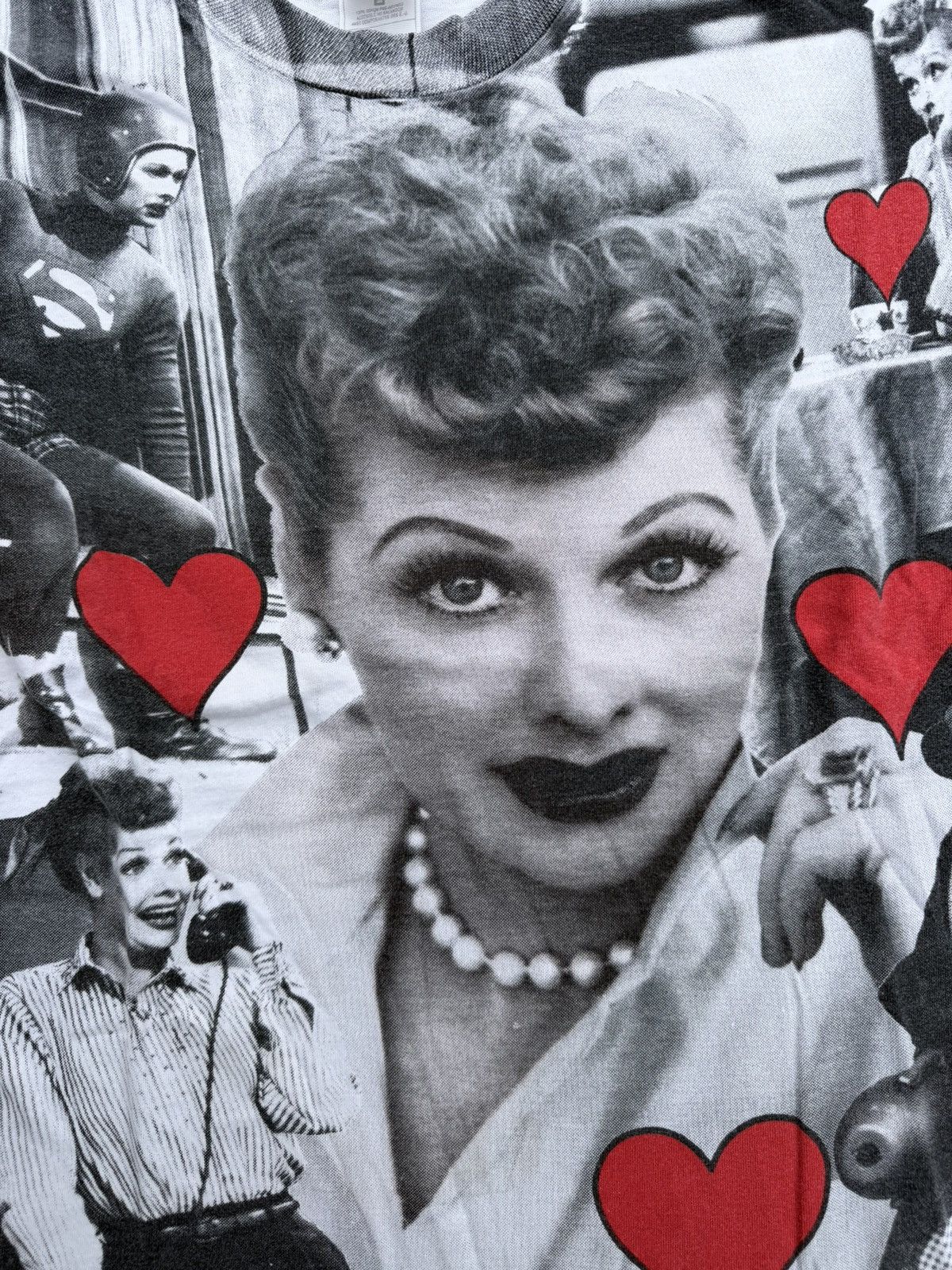 Vintage I love lucy all over print tee Size US M / EU 48-50 / 2 - 5 Thumbnail