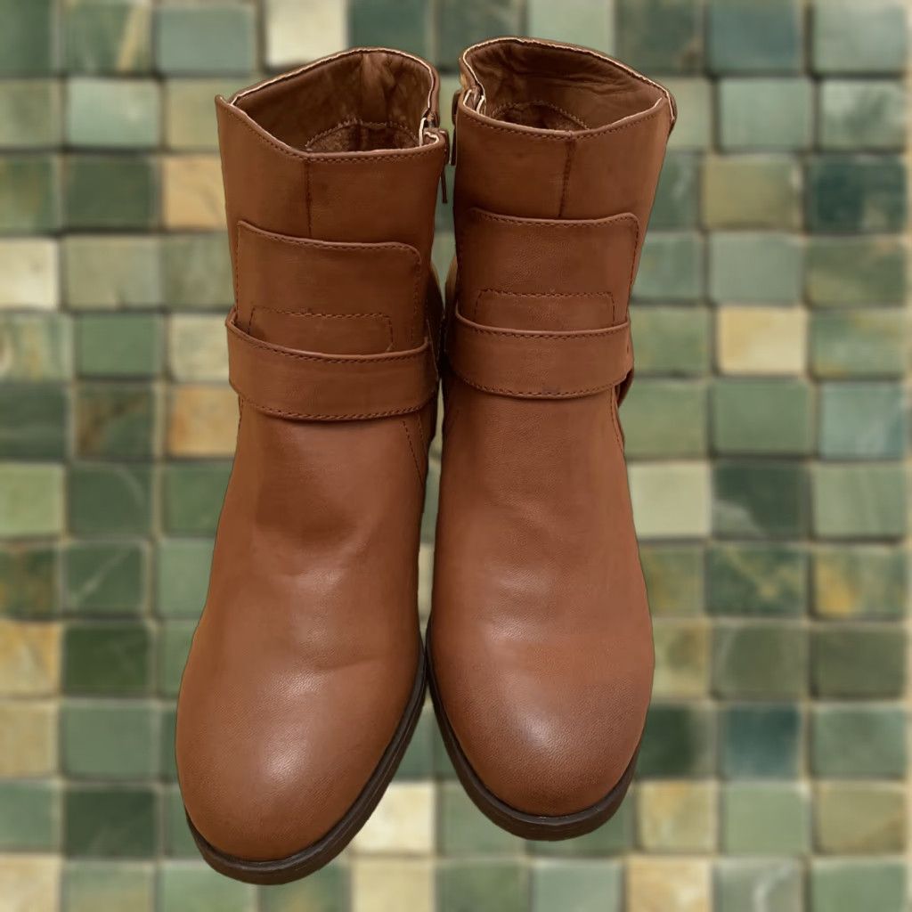 Vintage Rocket Dog Lex Biker Boots Women 9.5 Cognac Leather Effect NWOT Chunky Heel Boots Size US 7 / IT 37 - 1 Thumbnail