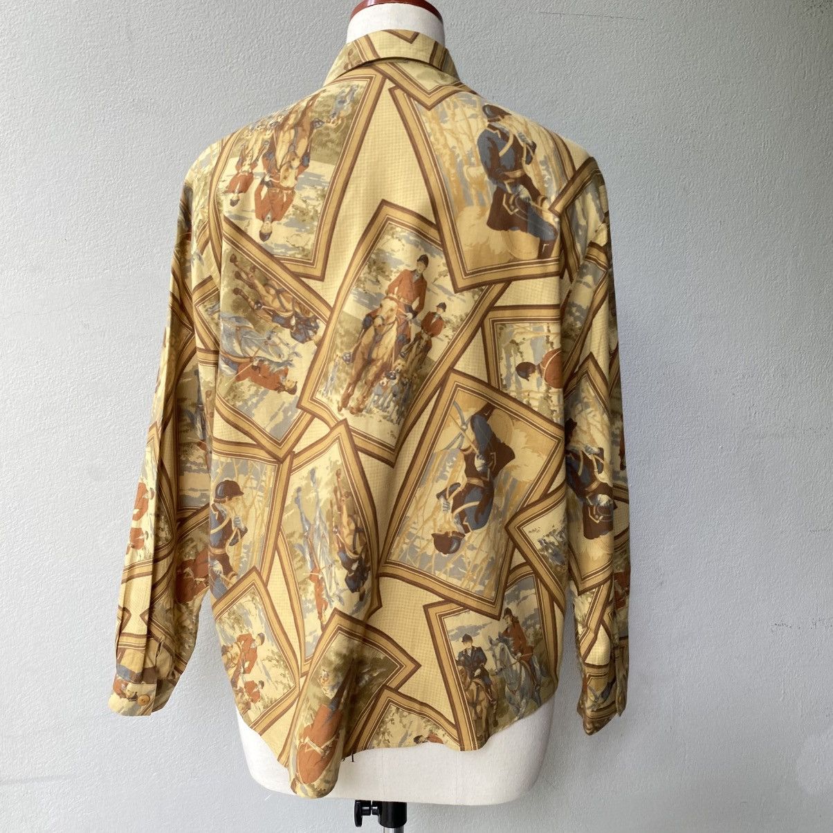 Burberry Burberry Vintage gold Equestrian Print Shirt Size L / US 10 / IT 46 - 17 Thumbnail