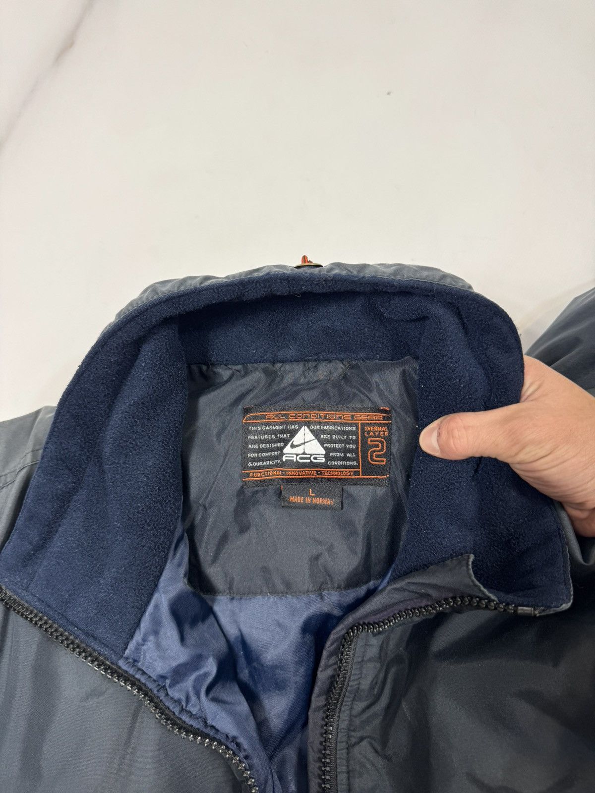 Nike ACG Vintage Nike ACG Distressed Down Jacket Size US L / EU 52-54 / 3 - 14 Thumbnail