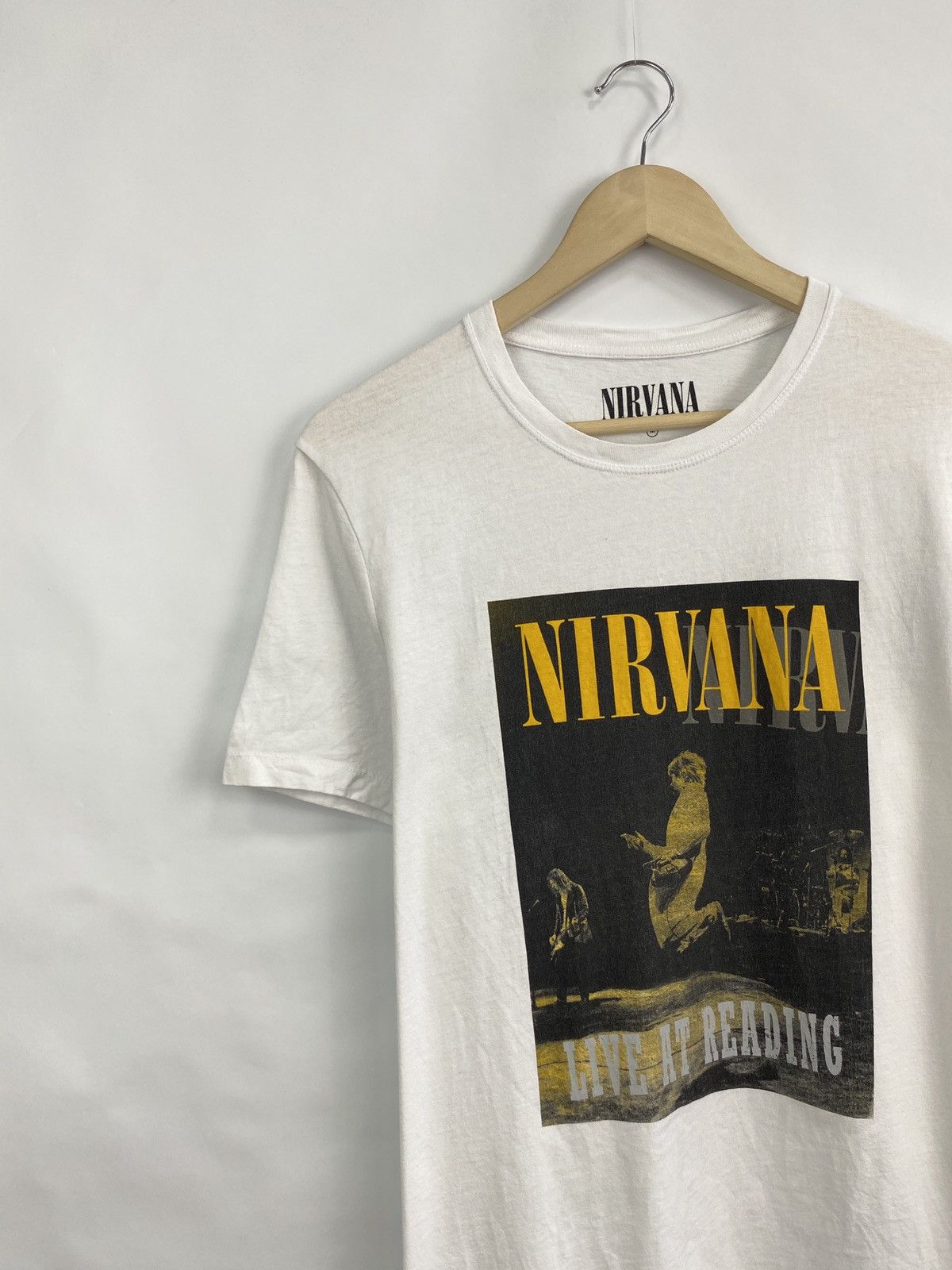 Nirvana 🇺🇸 Y2K Nirvana Kurt Cobain Band T-Shirt Size US M / EU 48-50 / 2 - 2 Thumbnail