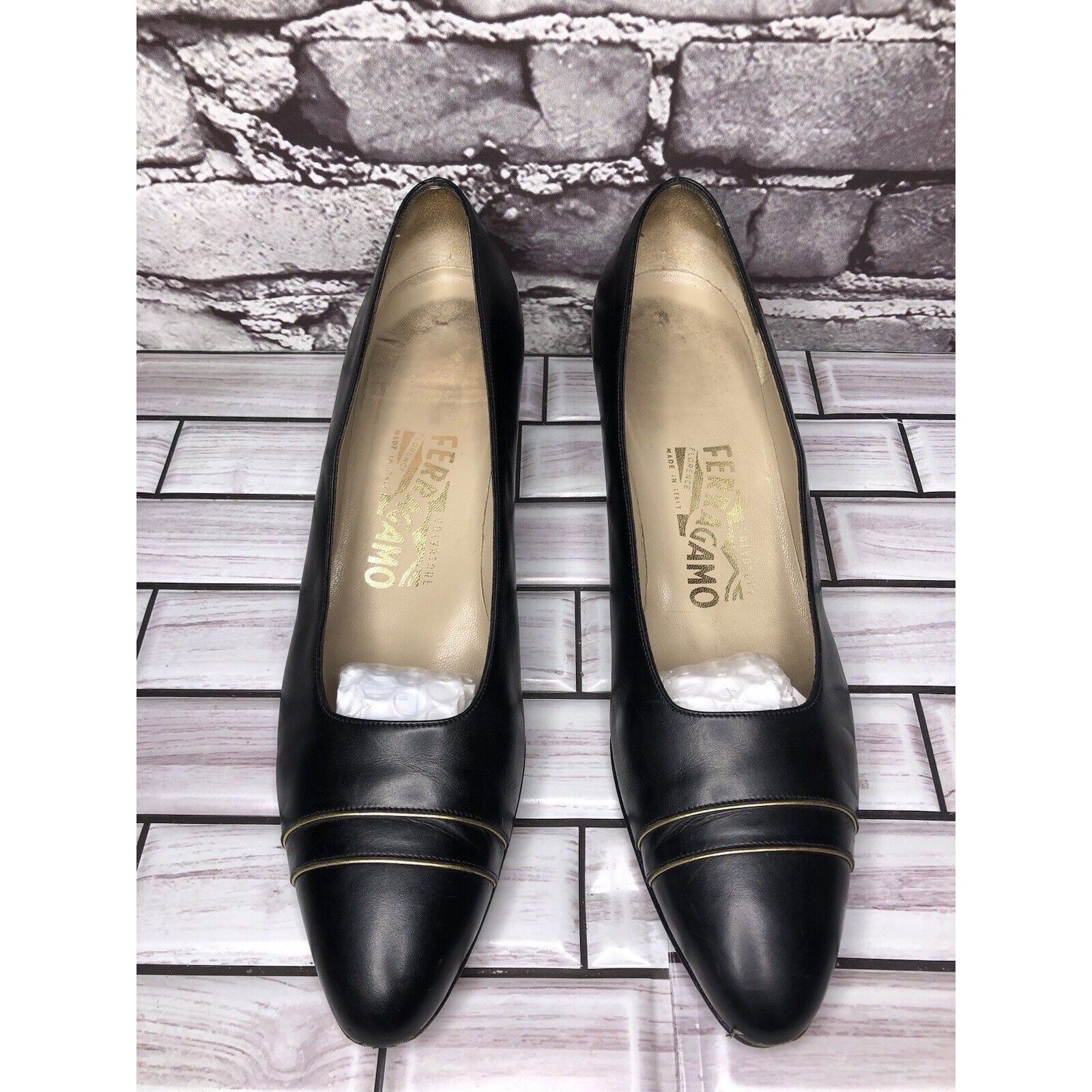 Salvatore Ferragamo Salvatore Ferragamo Black Leather Cap Toe Pumps Dress Heels Size US 9 / IT 39 - 8 Thumbnail