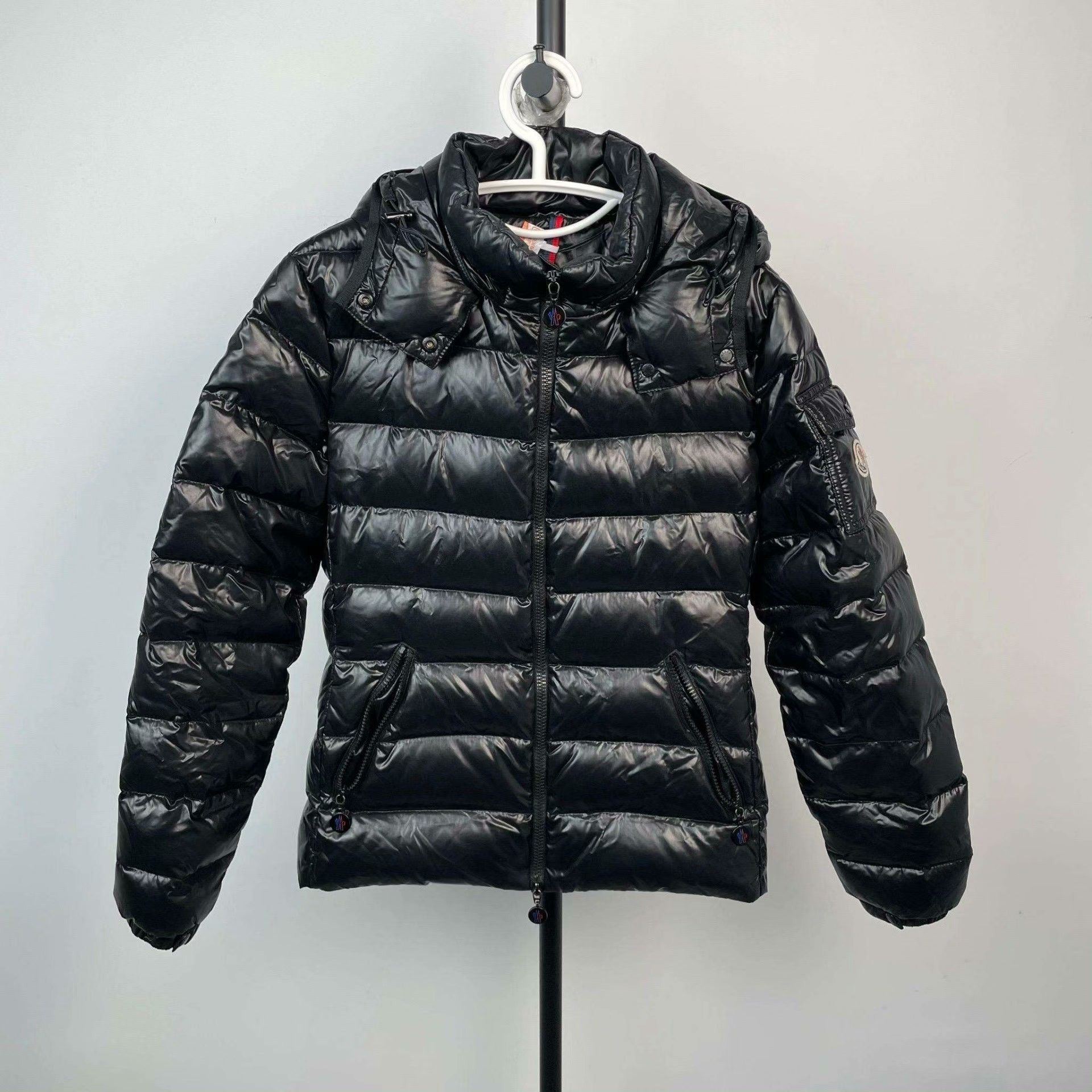 Moncler Moncler Down Cropped Down Jacket XS Women Size XS / US 0-2 / IT 36-38 - 1 Thumbnail