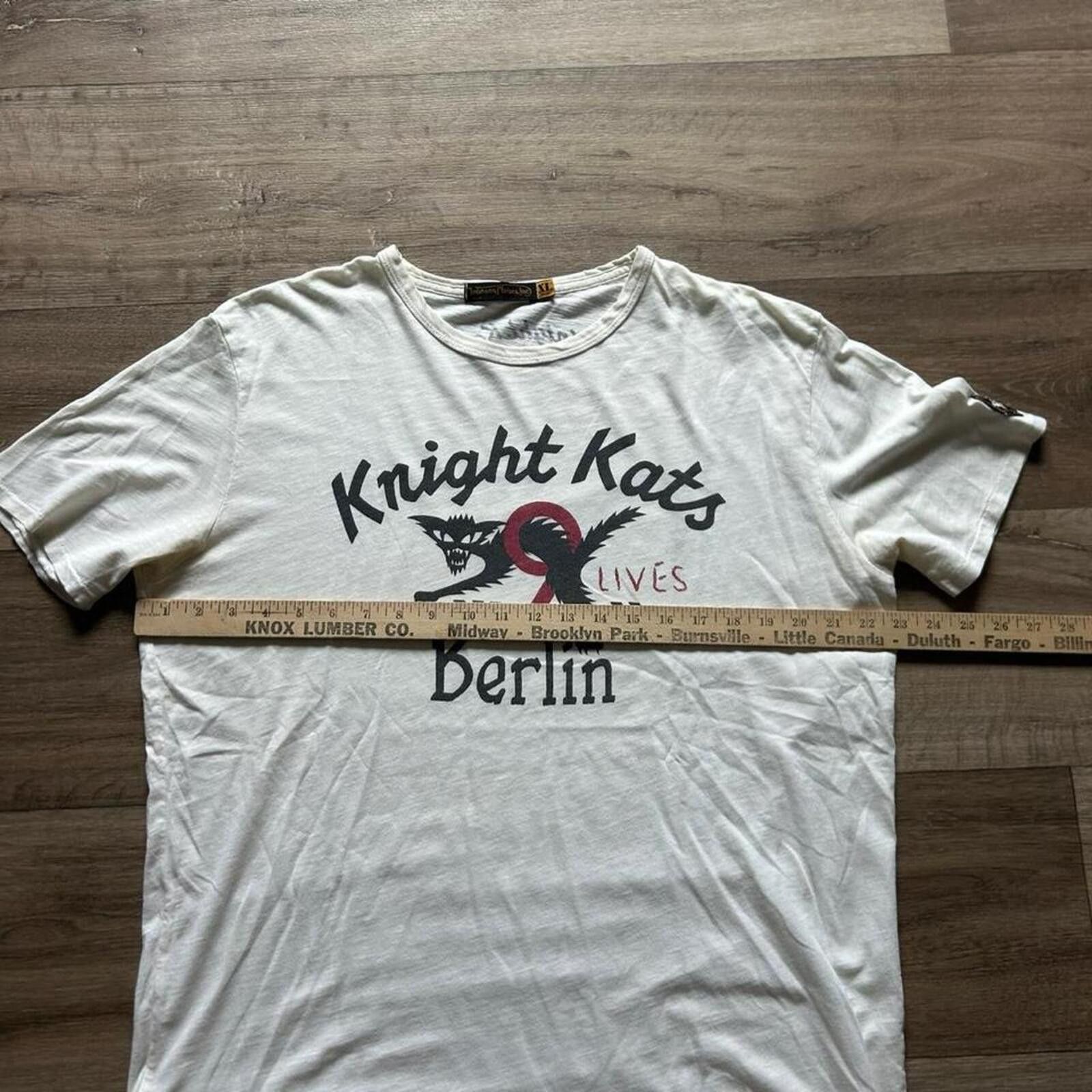 Other Vintage y2k 9 Lives Knight Kats Berlin white t shirt Size US XL / EU 56 / 4 - 5 Thumbnail