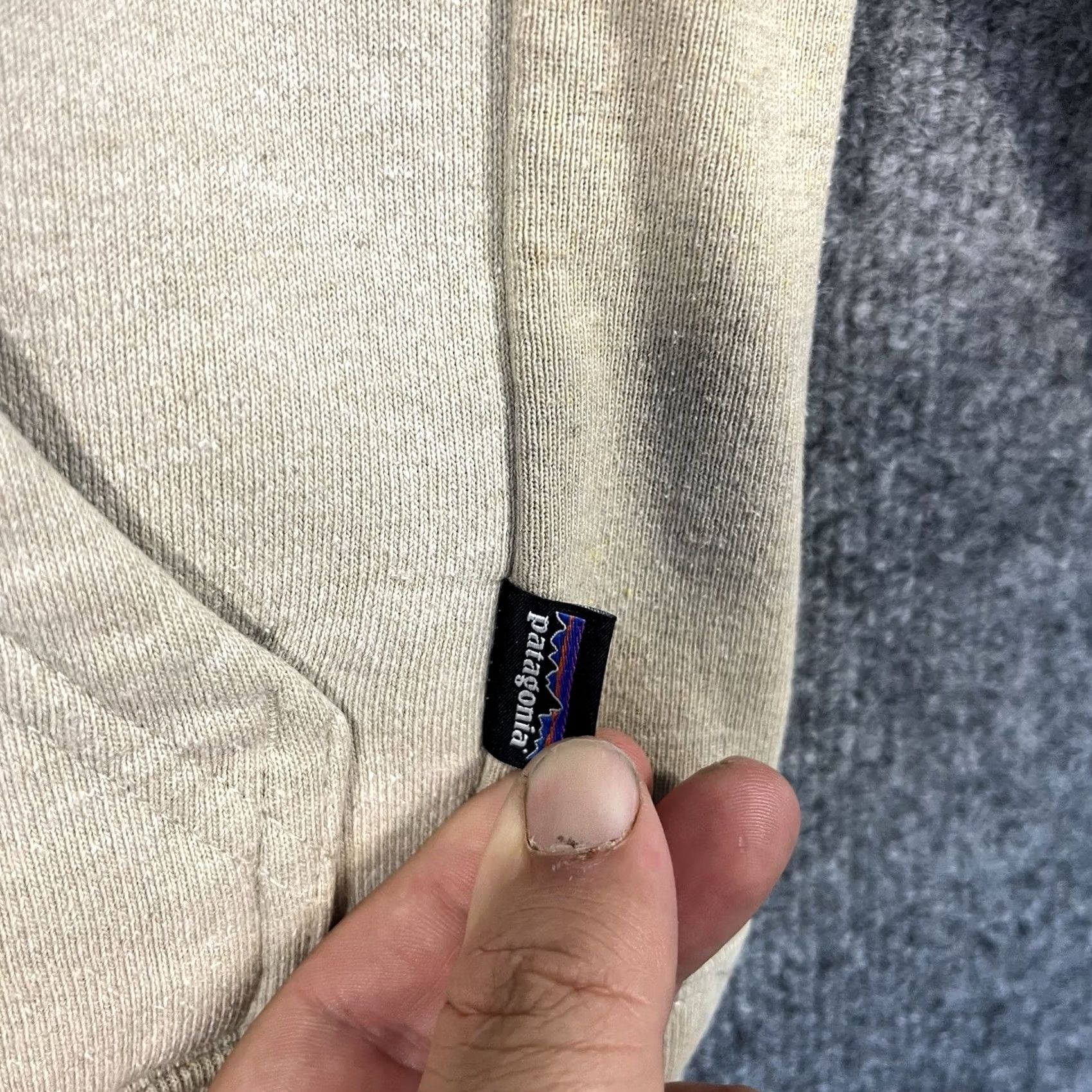 Patagonia Patagonia Hoodie Womens Small Beige Ridge Stripe Line Logo Uprisal Pullover Hooded Sweater S Beige Womens Size S / US 4 / IT 40 - 4 Thumbnail