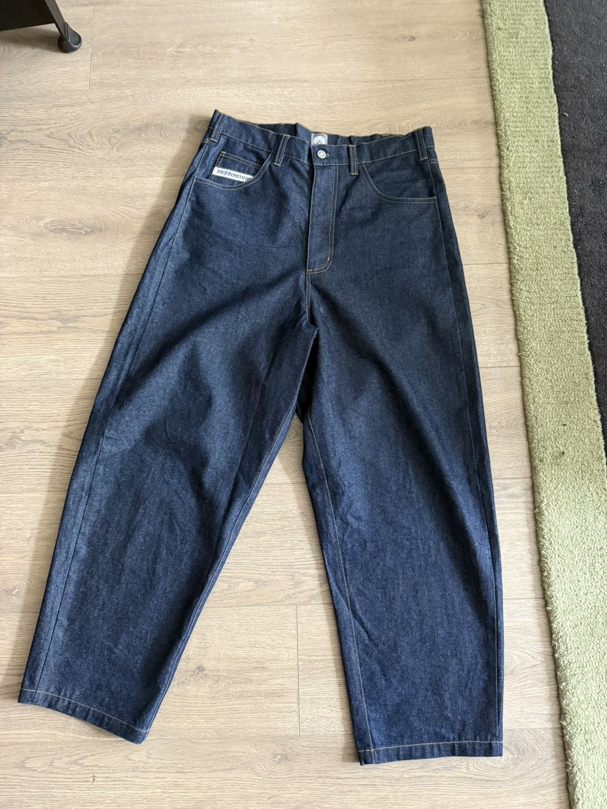 18 East 18 East Rigid Baggy Denim Size US 33 - 1 Thumbnail