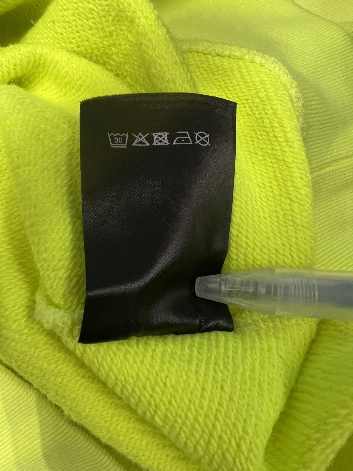 Vetements VETEMENTS name tag Yellow 'My Name Is Vetements' Hoodie Size US S / EU 44-46 / 1 - 14 Thumbnail