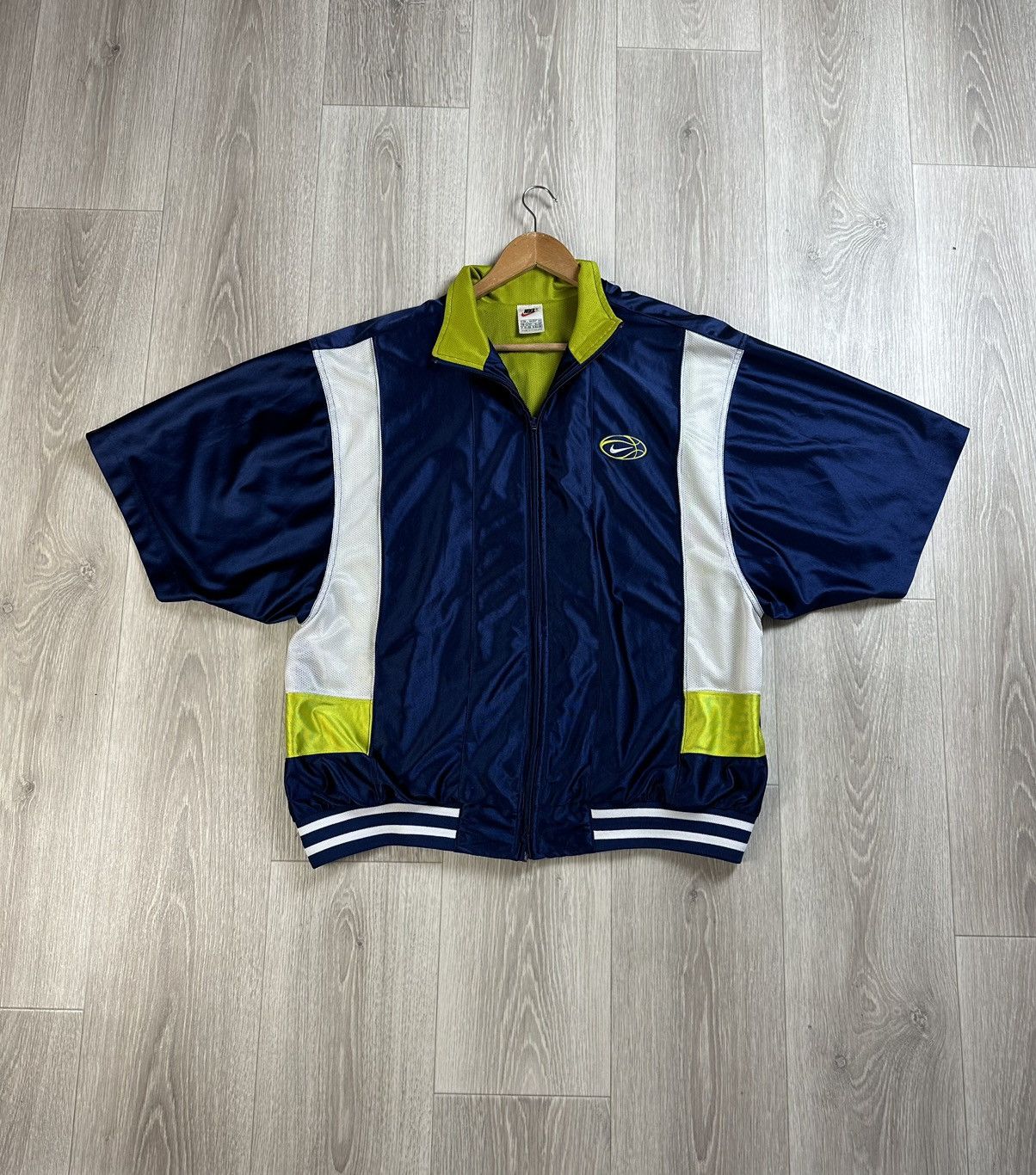 Nike × Vintage Vintage Nike Short Sleeve Full Zip Up trowel Size US L / EU 52-54 / 3 - 3 Thumbnail