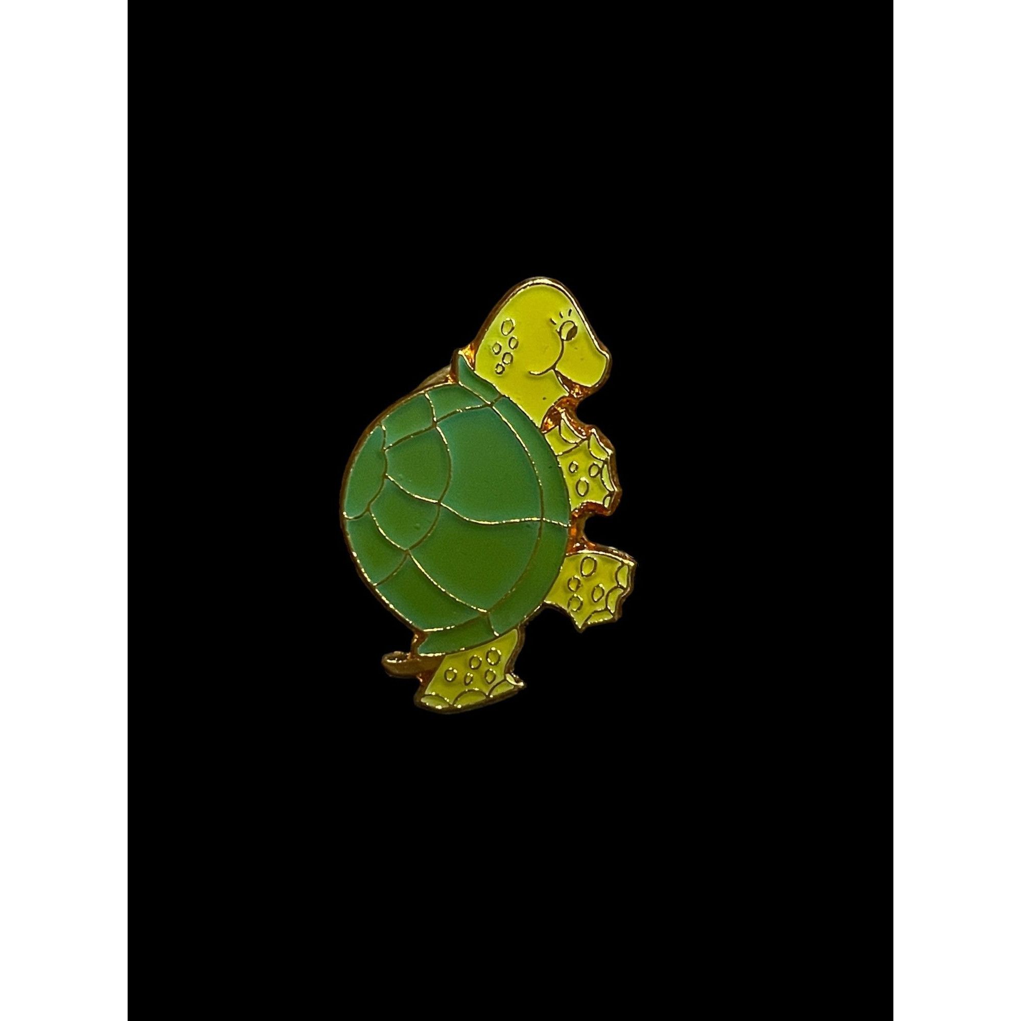 Jewelry Vintage Happy Turtle Enamel Brooch Pin Size ONE SIZE - 1 Thumbnail
