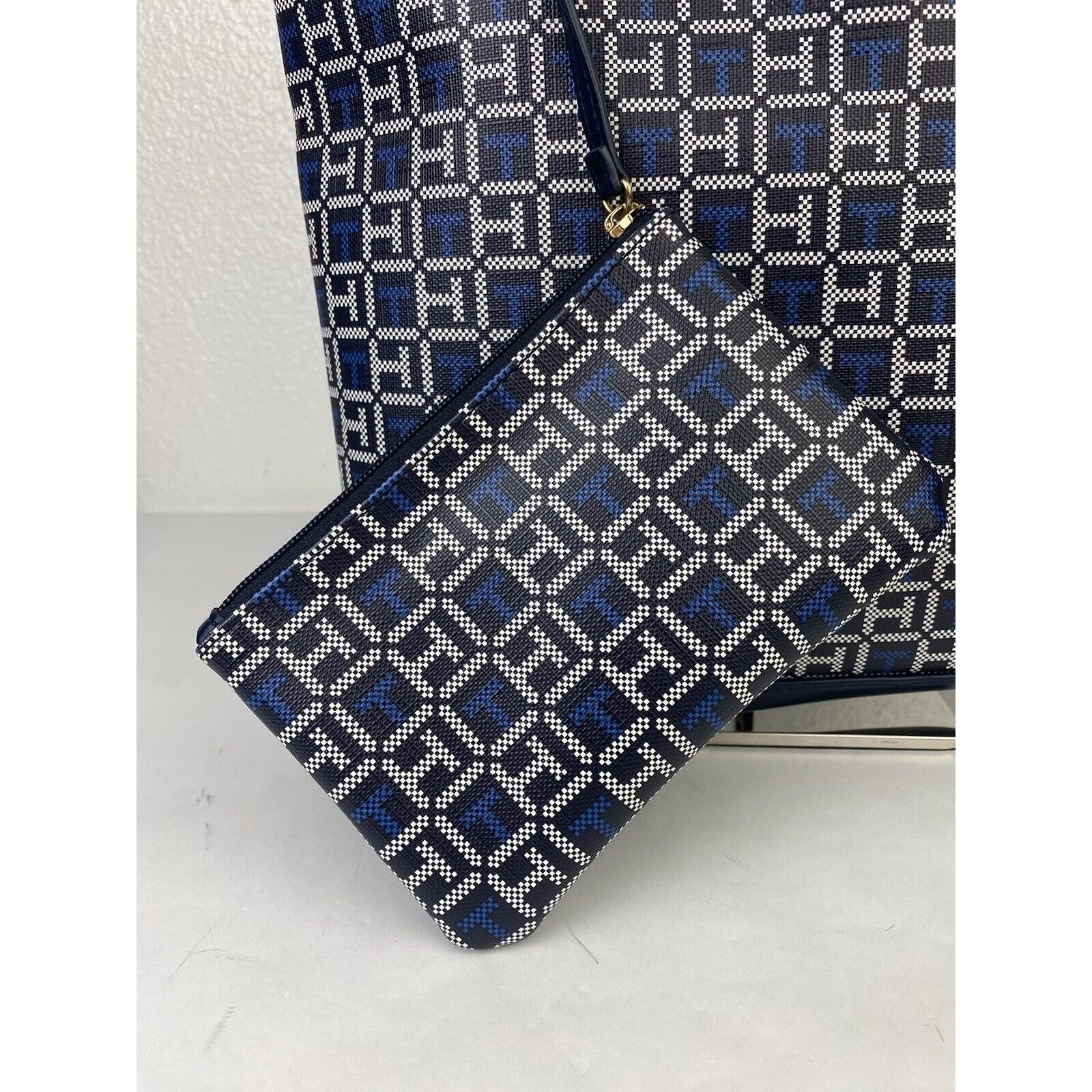 Tommy Hilfiger Tommy Hilfiger Blue Tote Logo Monogram Purse Shoulder Bag Size ONE SIZE - 4 Thumbnail