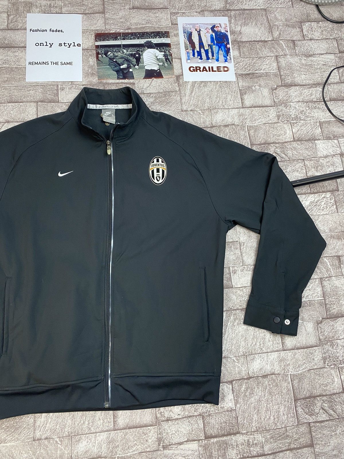 Vintage Vintage Juventus FC Nike Soccer Jacket Track Size US L / EU 52-54 / 3 - 4 Thumbnail