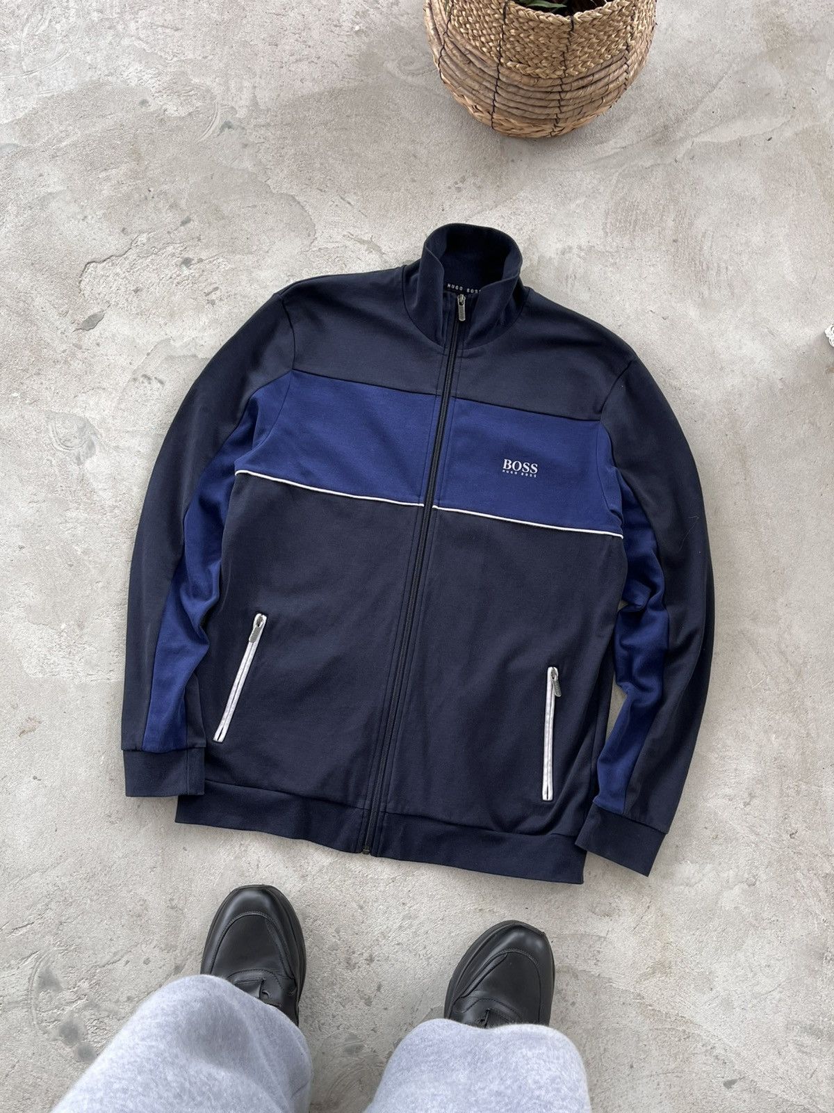 Hugo Boss Vintage Hugo Boss Lightweight Zip up sweatshirt Dark Blue Size US L / EU 52-54 / 3 - 1 Thumbnail