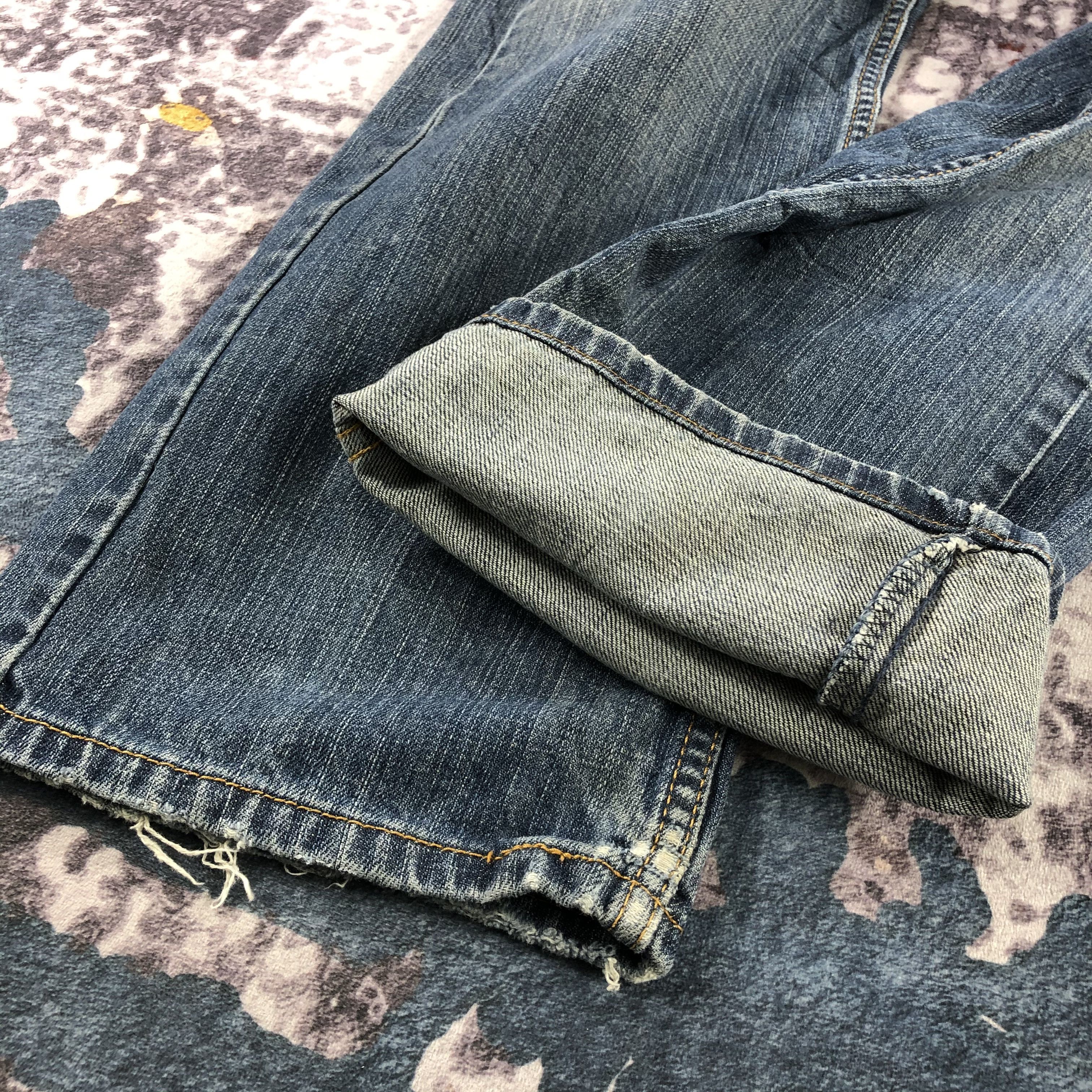 Levi's × Vintage Vintage Blue Wash Levis 559 Jeans-JM2987 Size US 33 - 7 Thumbnail