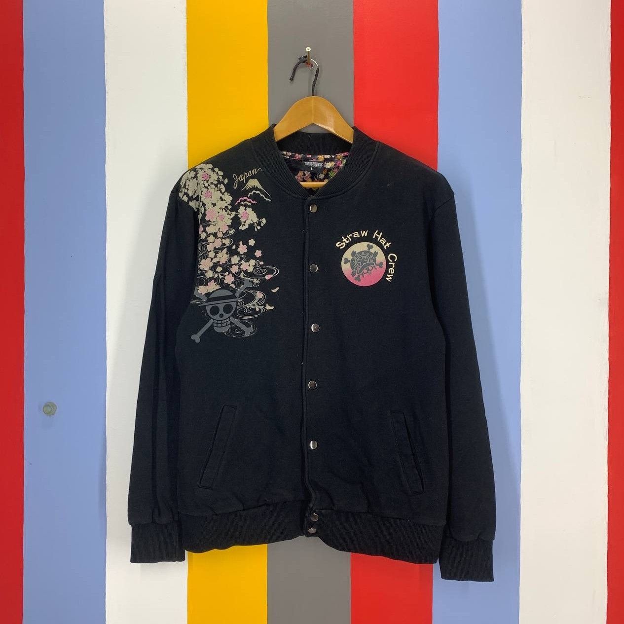 One Piece STRAW HATS CREW Nice Design Button Sweatshirt #2253/23 Size US M / EU 48-50 / 2 - 1 Thumbnail