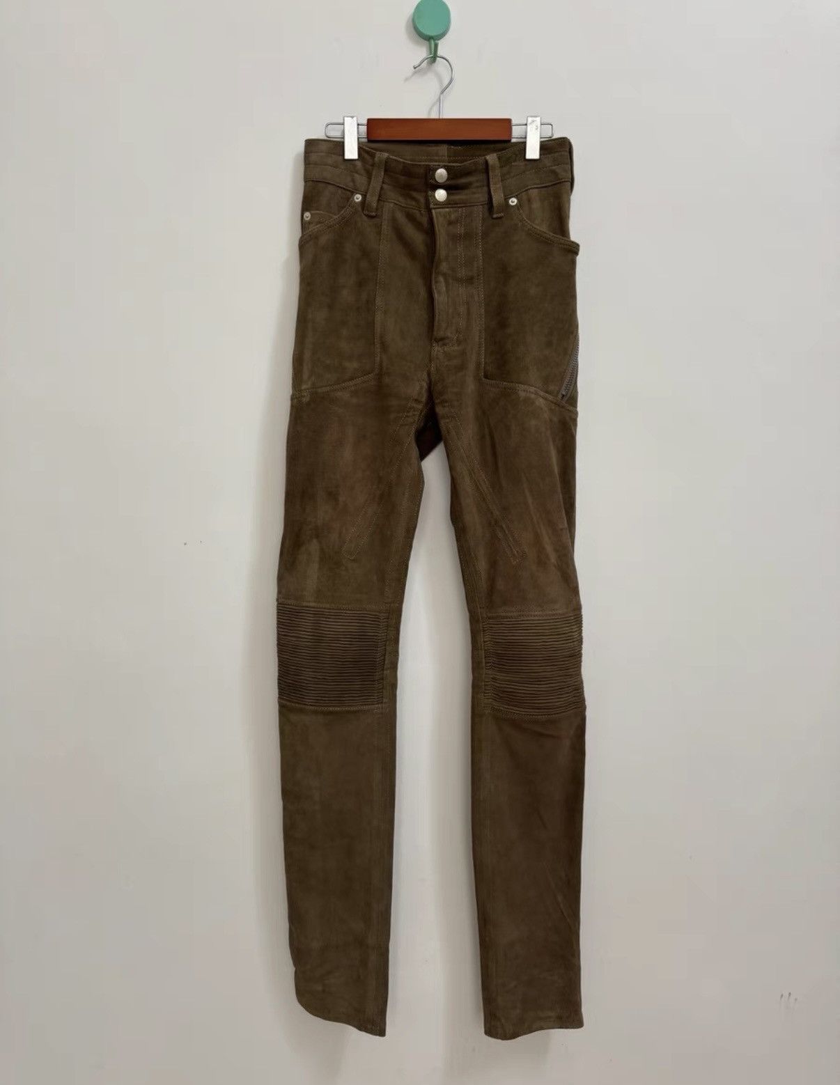 Takahiromiyashita The Soloist. TAKAHIROMIYASHITA THE SOLOIST pants by Takahiro Miyashita. Size US 32 / EU 48 - 1 Thumbnail