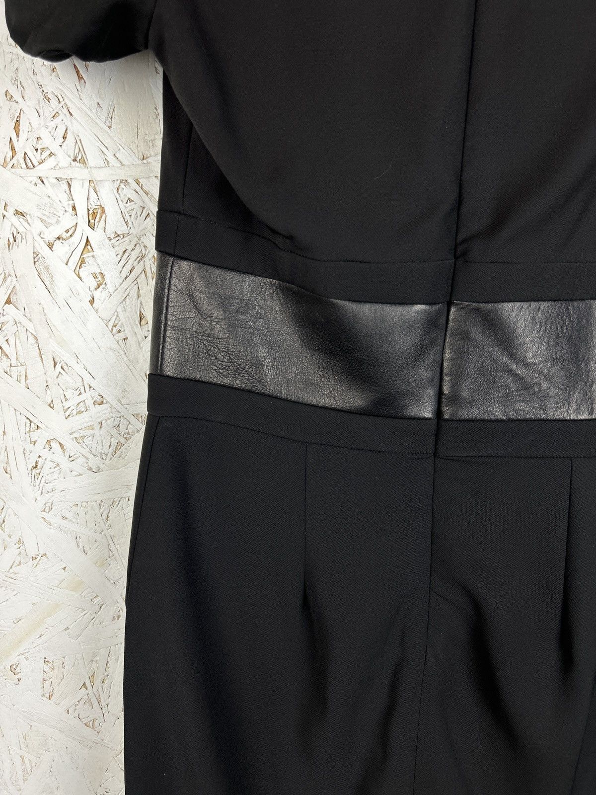 Gucci Gucci Leather Part Gorgeous Midi Dress Silk Lining Size M / US 6-8 / IT 42-44 - 6 Thumbnail
