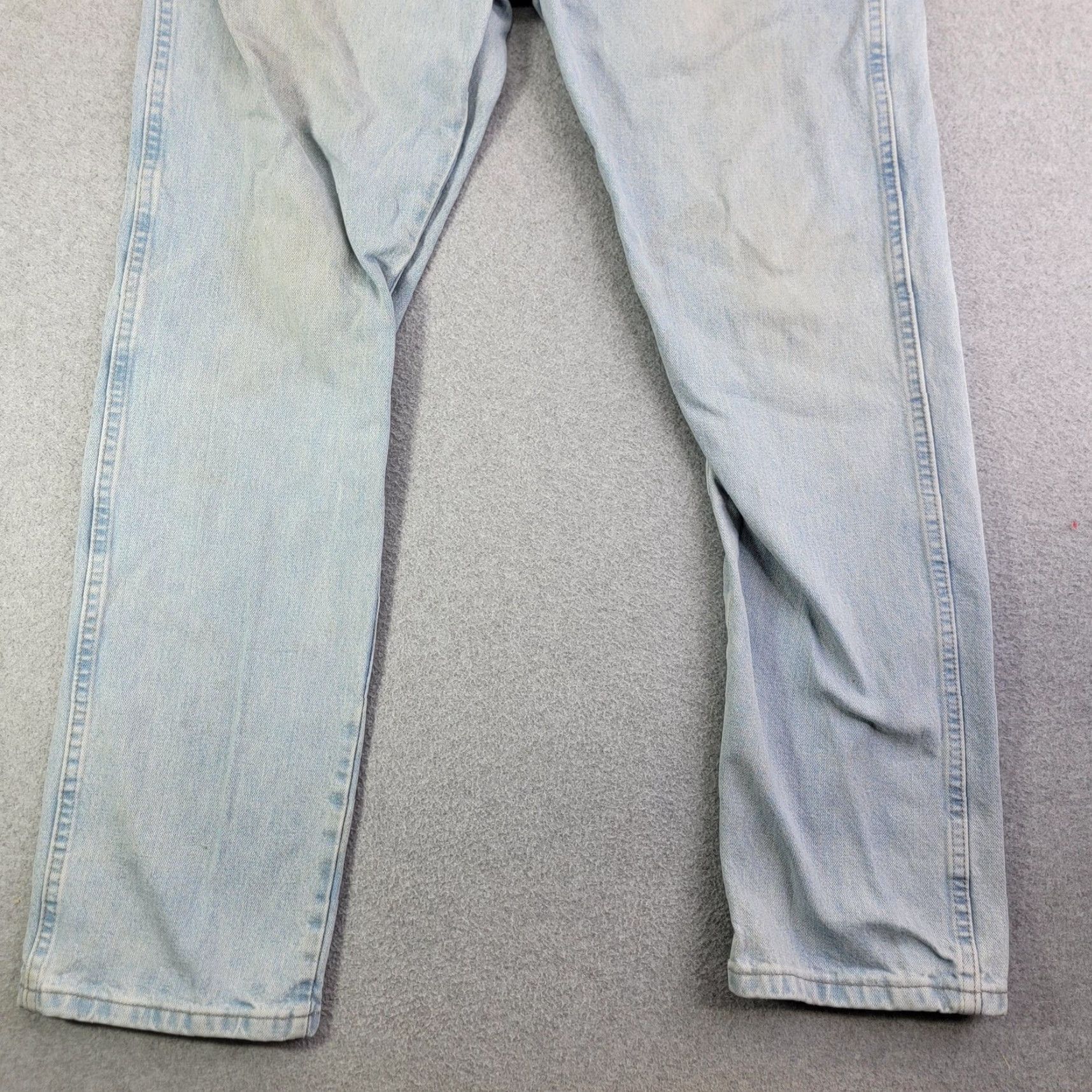 Wrangler Wrangler Jeans Men 40x32 Light Wash Blue Regular Fit Straight Leg Denim Pants Size US 40 / EU 56 - 2 Thumbnail