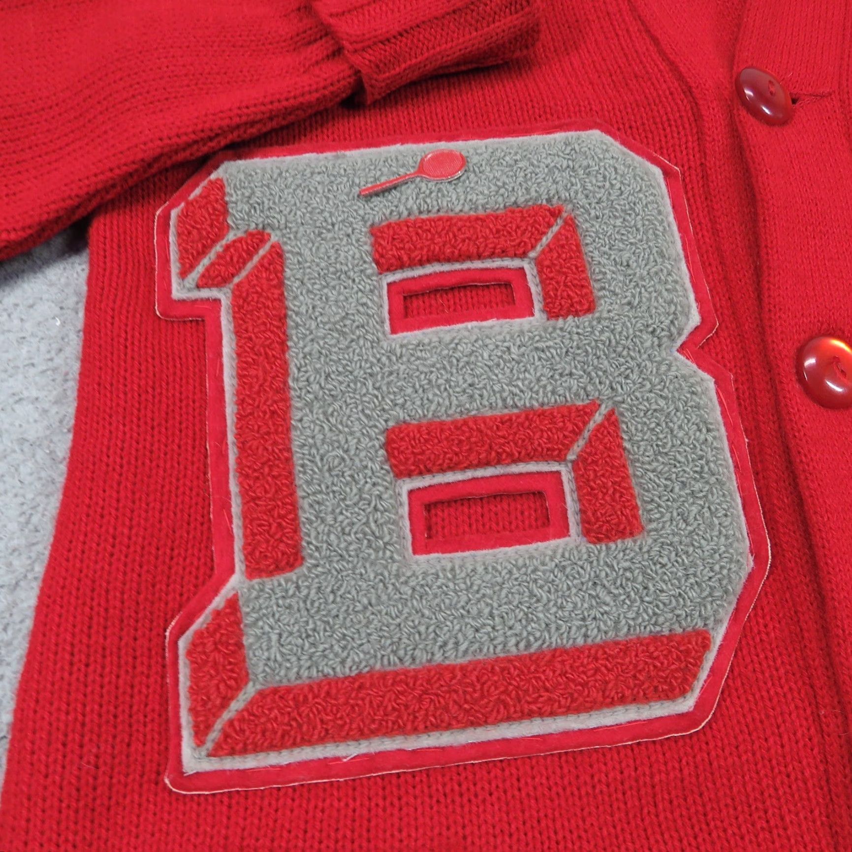 Vintage VINTAGE Varsity Sweater 70s Mens Small Red Gray BHS Knit Cardigan Letterman Shirt Size US S / EU 44-46 / 1 - 3 Thumbnail