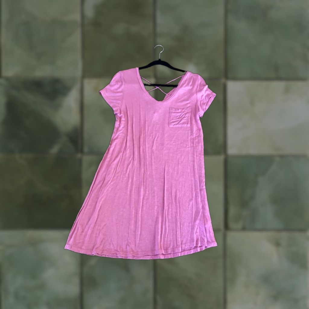 Vintage Pink Rose T-Shirt Dress Medium Pink Knee Length Criss Cross Back Pockets Rayon Womens Size M / US 6-8 / IT 42-44 - 1 Thumbnail
