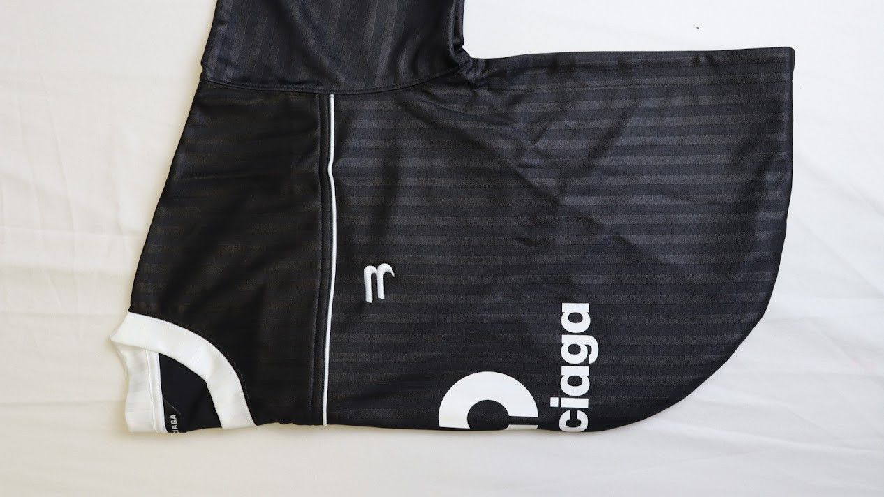 Balenciaga o1rshd1 Q:4 / Soccer Hood Scarf in Black Size US S / EU 44-46 / 1 - 4 Thumbnail