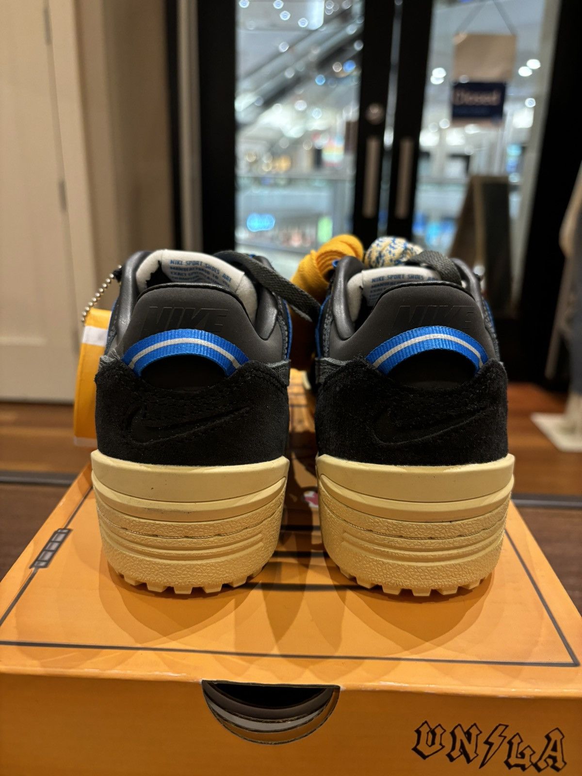 Nike Nike Field General UNLA Size US 6 / EU 39 - 3 Thumbnail