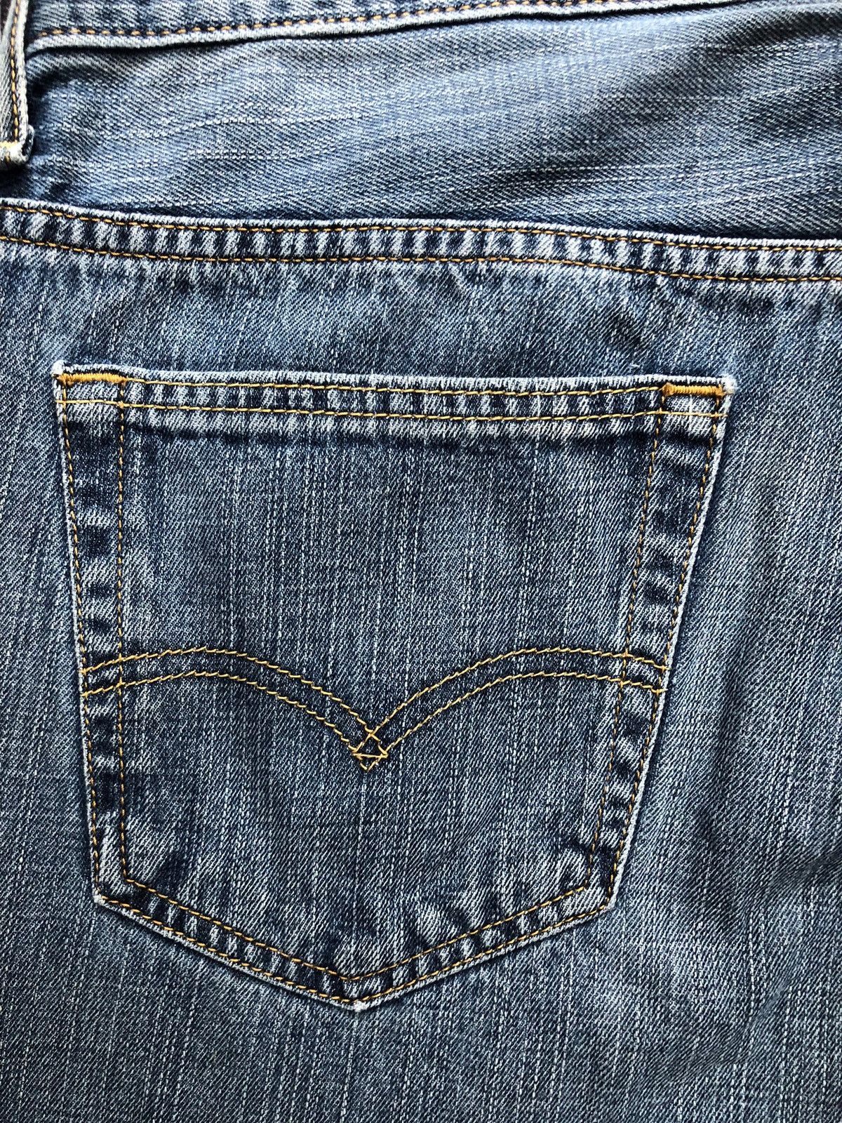 Levi's × Vintage Vintage Levi's 569 Blue Denim Jeans Size US 36 / EU 52 - 12 Thumbnail