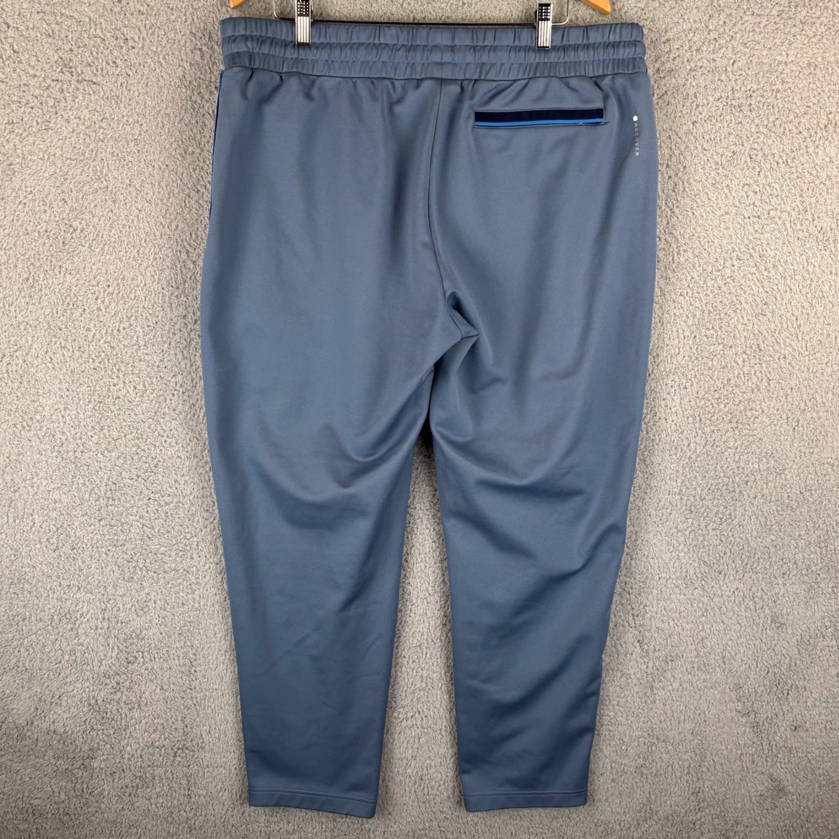 Under Armour Under Armour Jogger Track Pants Mens 2XL Blue Navy Stripe Recover Knit Celliant Knit Athletic Training Pants Mens 2XL Blue Stripe Size US 39 - 7 Thumbnail