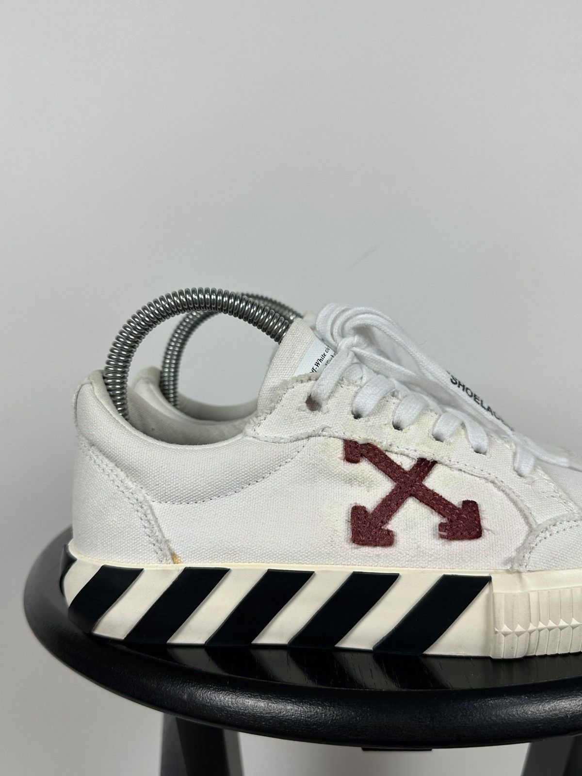Off-White Off-White Vulcanized Virgil Abloh Low Top Sneakers Size US 7 / IT 37 - 11 Thumbnail